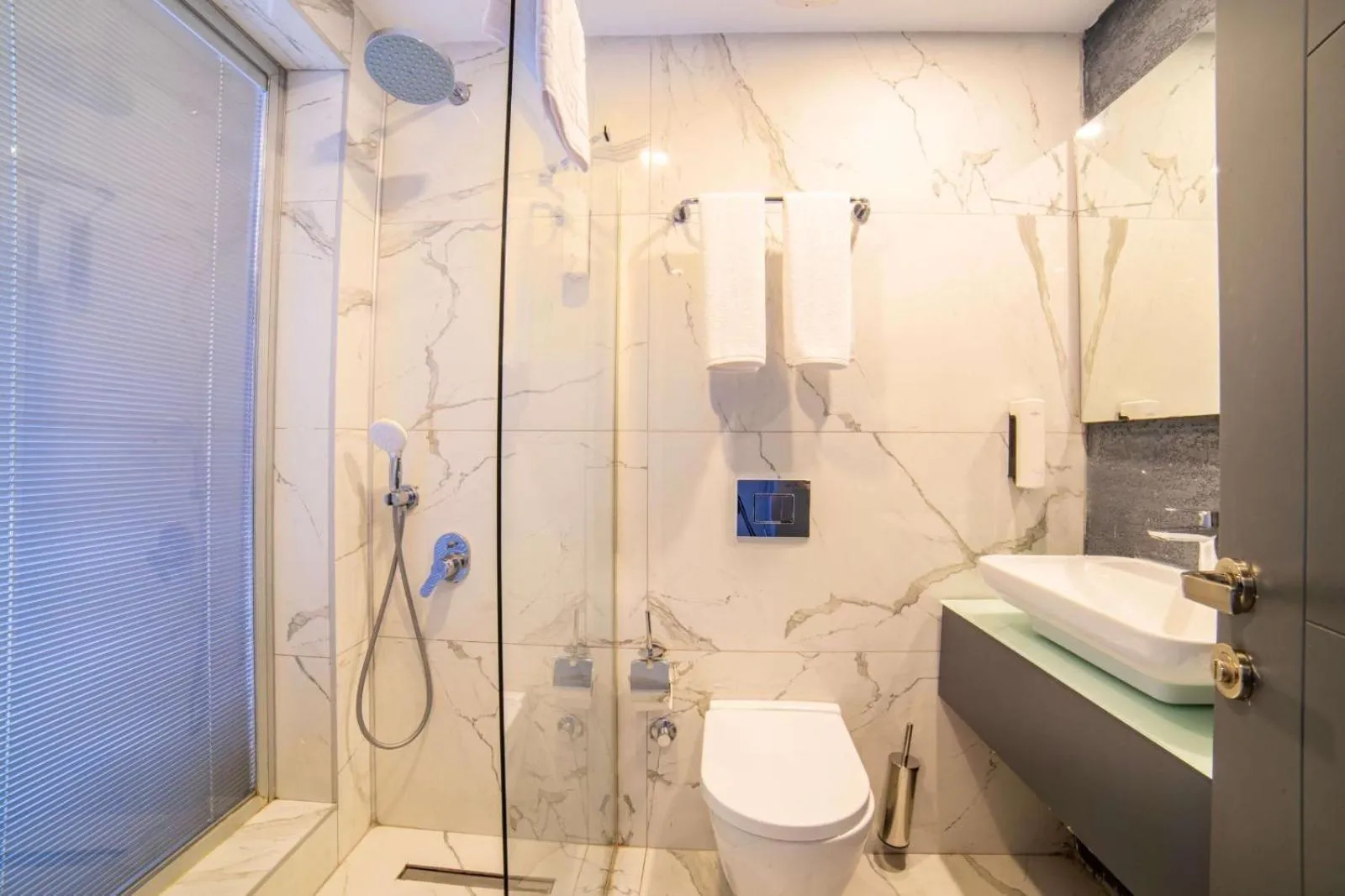 Shower in Avşar Boutique Hotel