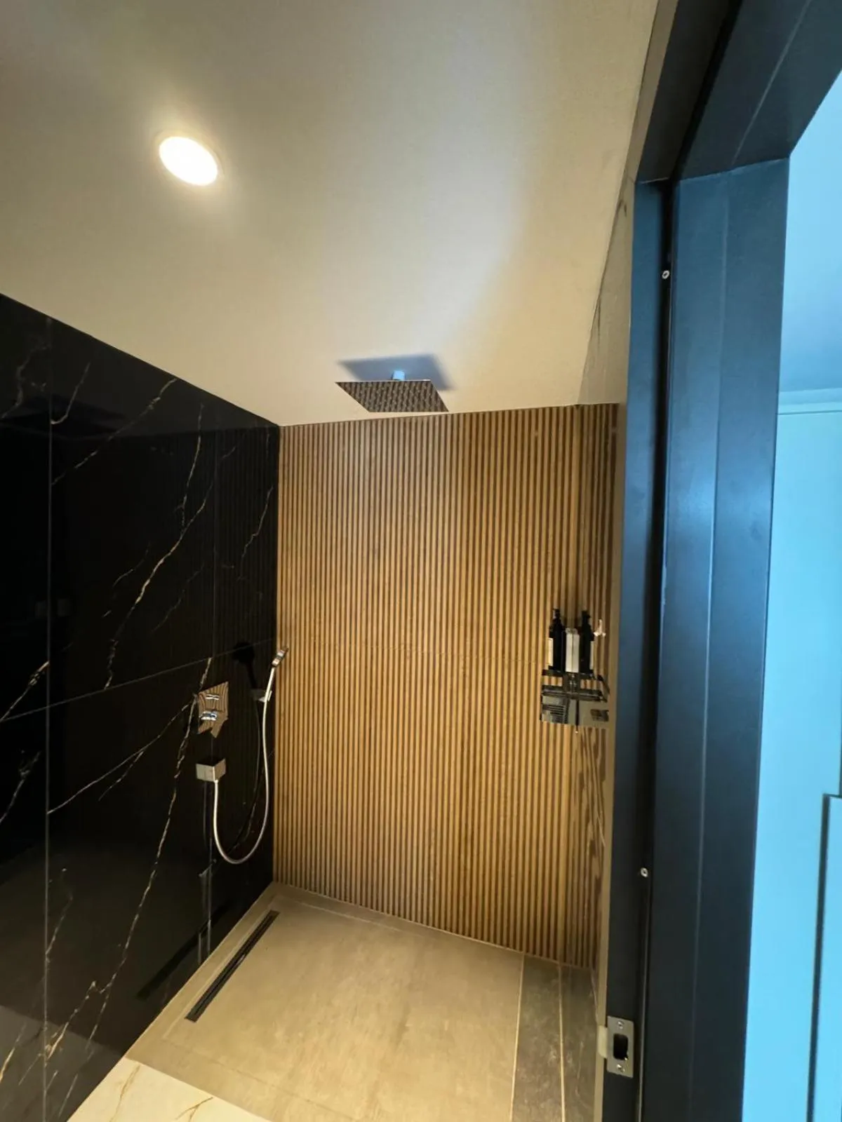 Shower in Sile Gonen Hotel