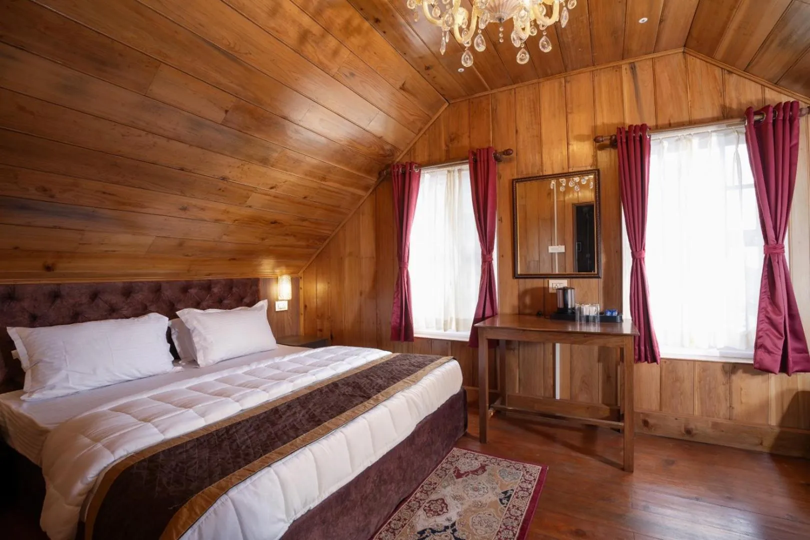 Guests, Bed in Poshtel, Meghma , Sandakphu