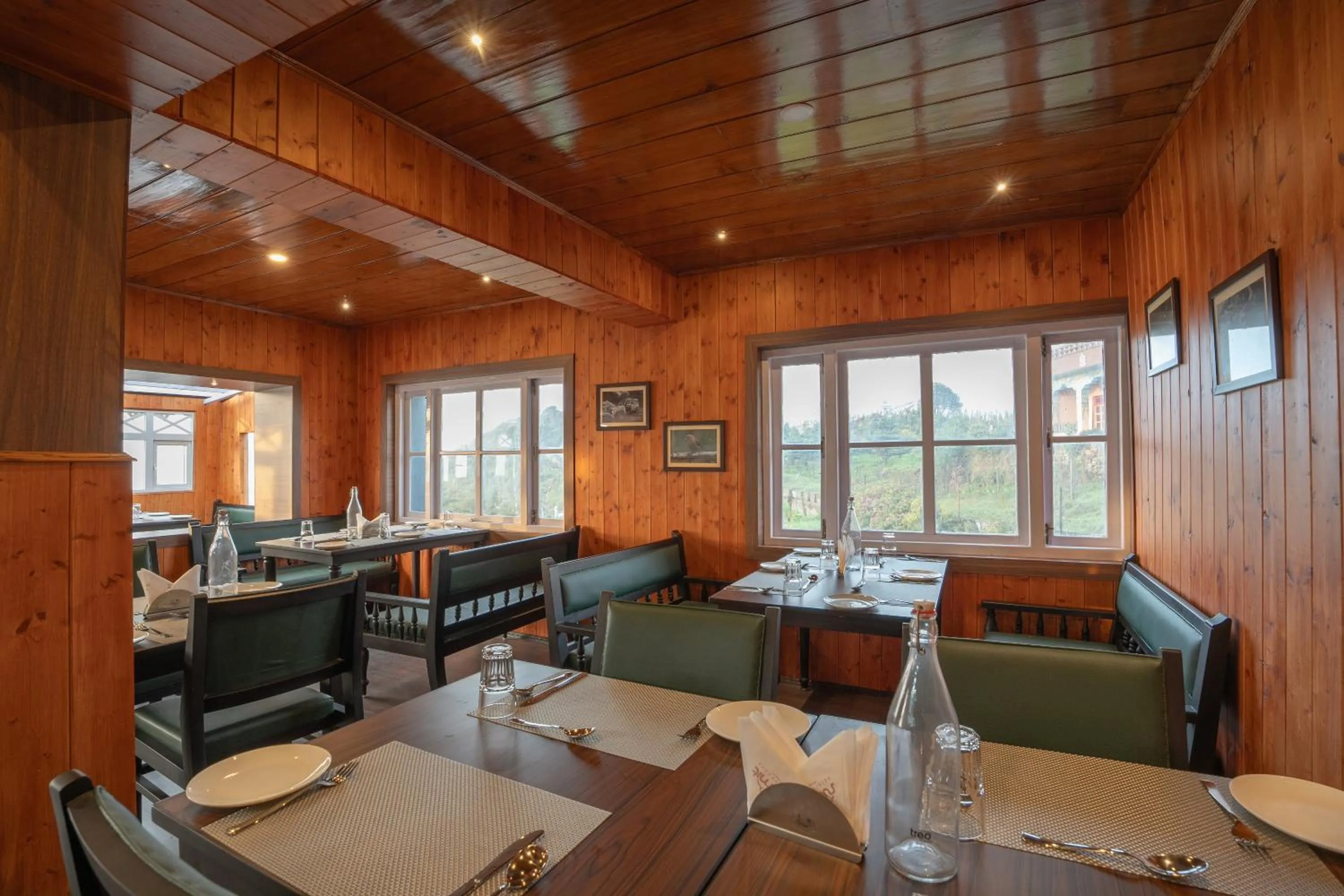 Restaurant/places to eat in Poshtel, Meghma , Sandakphu