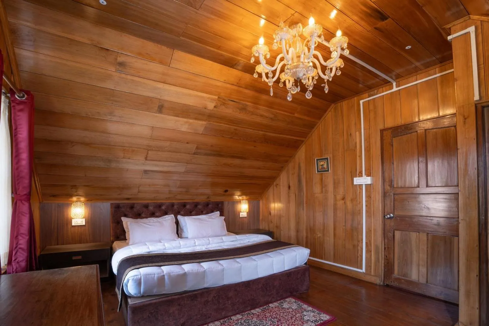 Bedroom, Bed in Poshtel, Meghma , Sandakphu