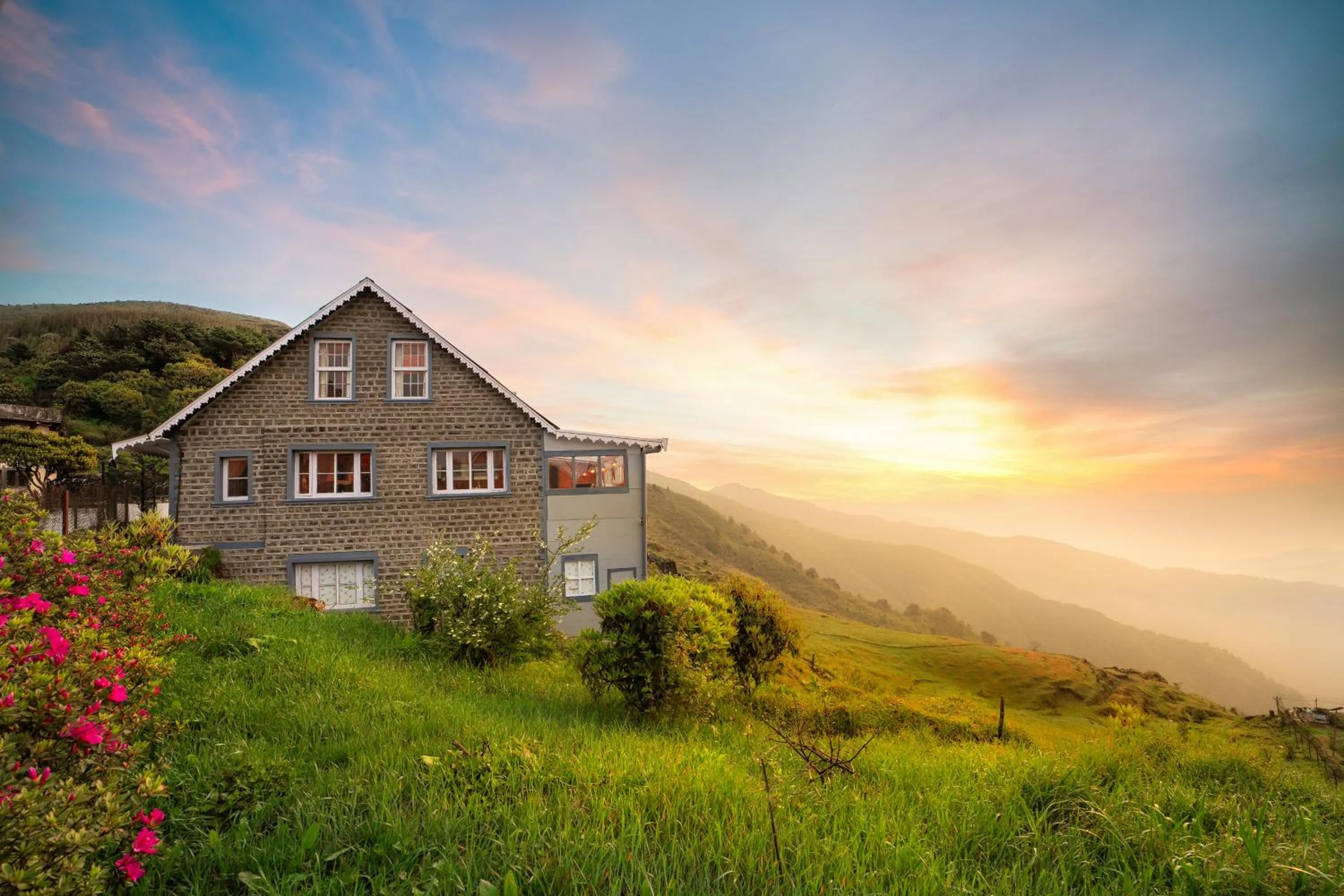 Mountain view in Poshtel, Meghma , Sandakphu