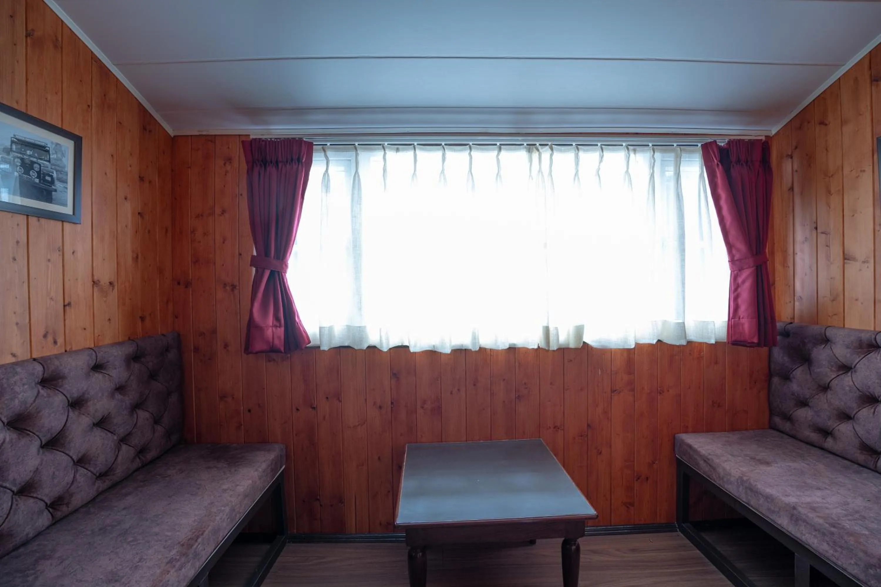 Living room in Poshtel, Meghma , Sandakphu