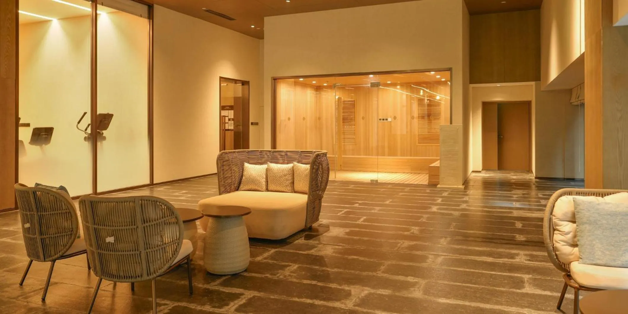 Area and facilities in Intercontinetal Xiangyang