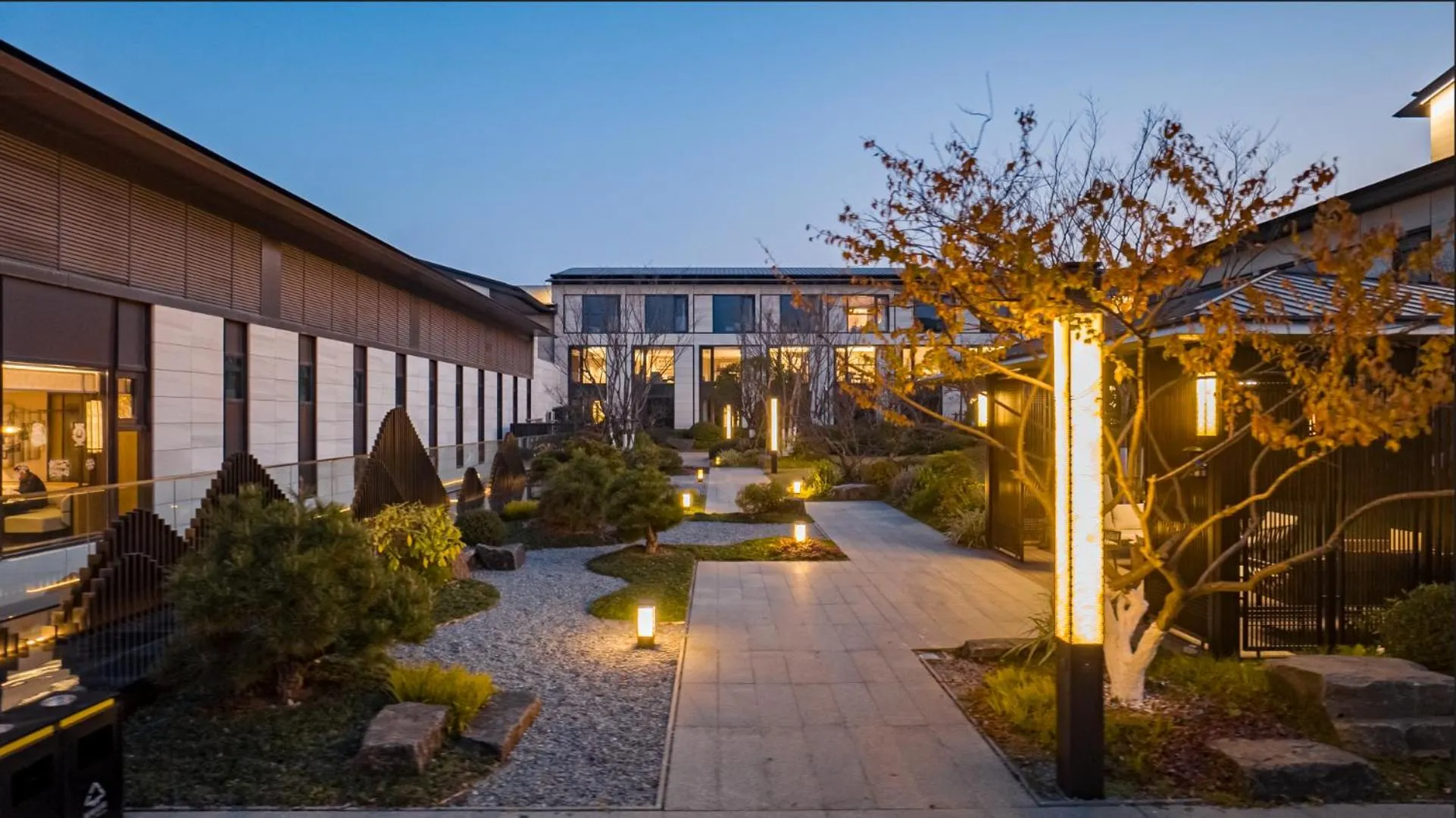 Inner courtyard view in Intercontinetal Xiangyang