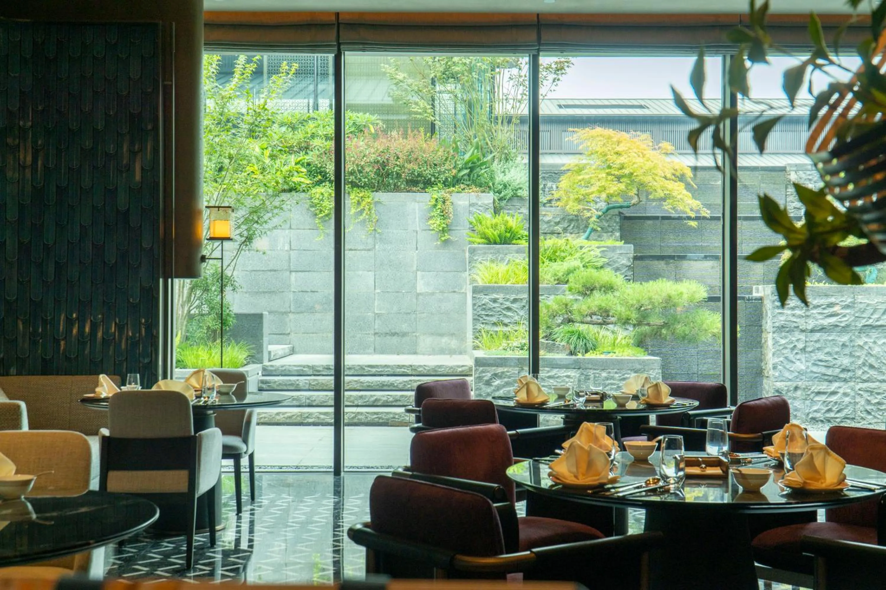 Restaurant/places to eat in Intercontinetal Xiangyang