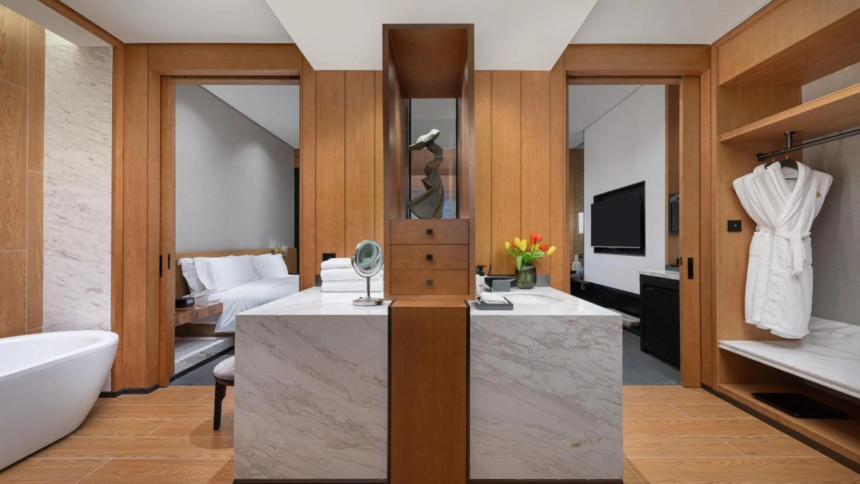 Photo of the whole room, Bed in InterContinental Chongli, an IHG Hotel