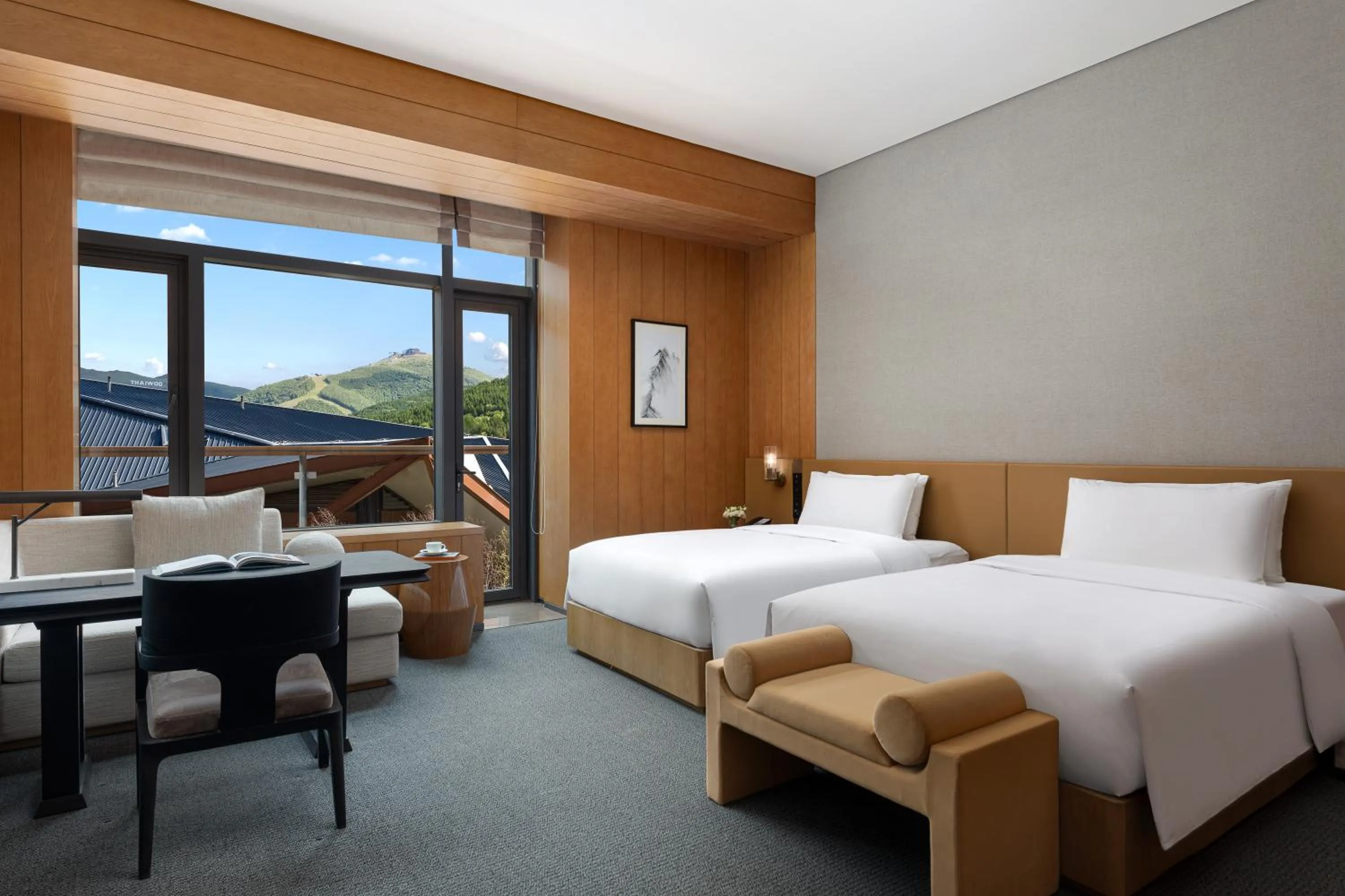 Bedroom, Bed in InterContinental Chongli, an IHG Hotel