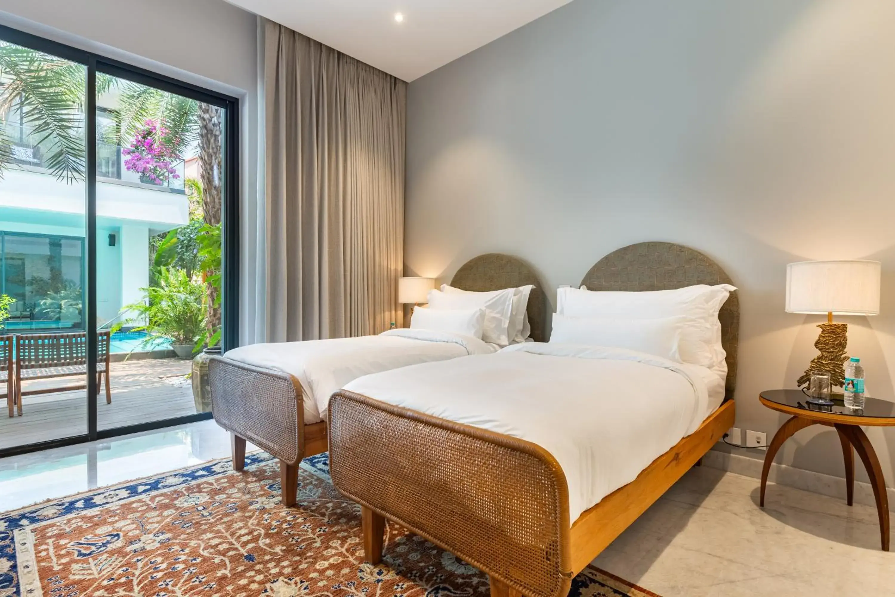 Bed in Amorzito by Solitaire Stays Bed in Amorzito by Solitaire Stays