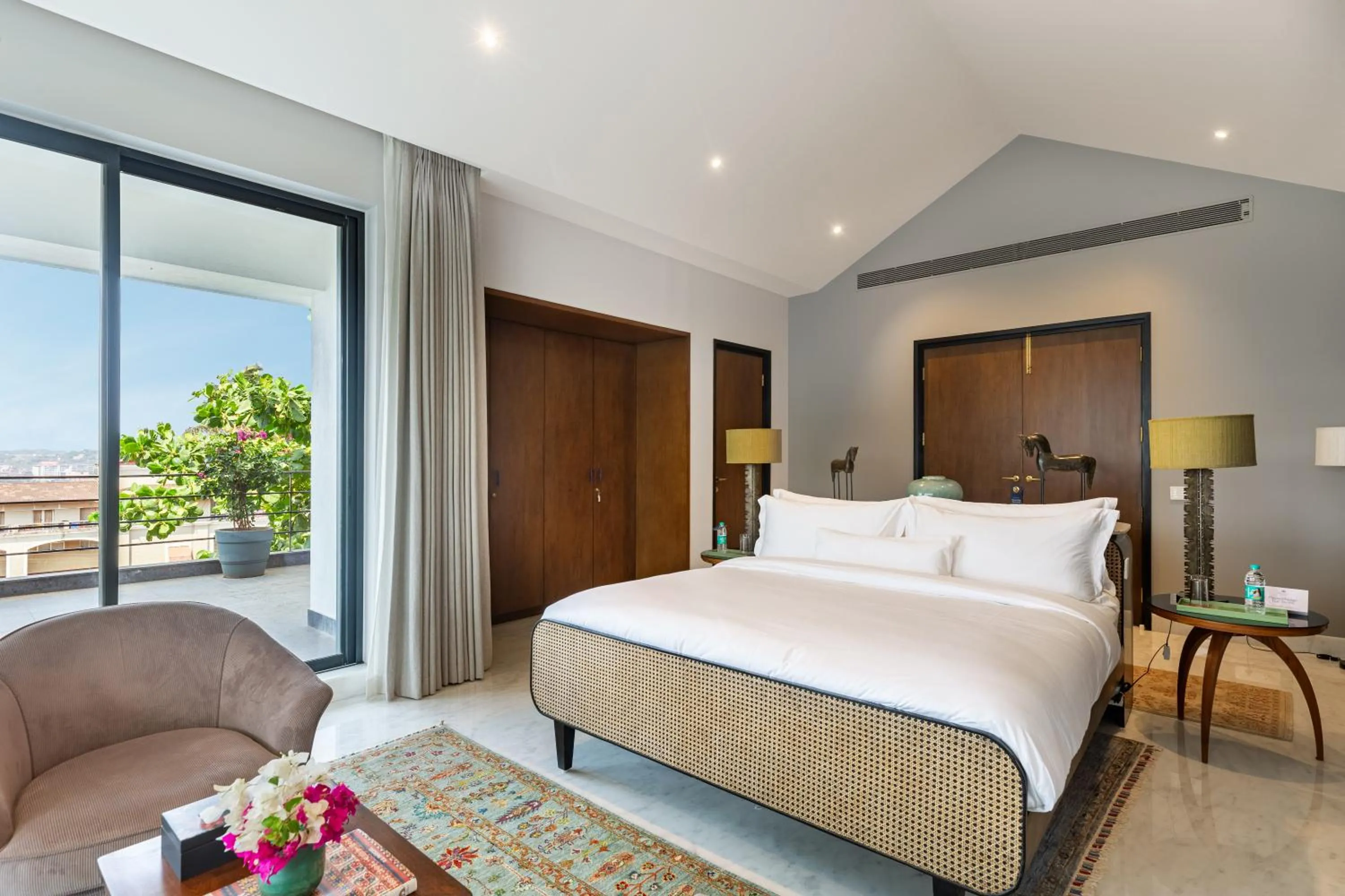 Bedroom, Bed in Amorzito by Solitaire Stays