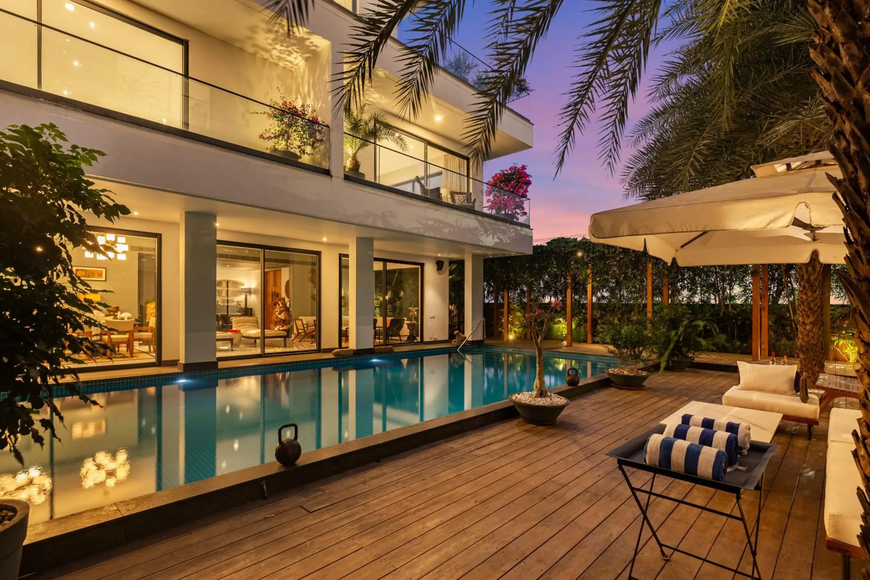 Amorzito by Solitaire Stays Amorzito by Solitaire Stays