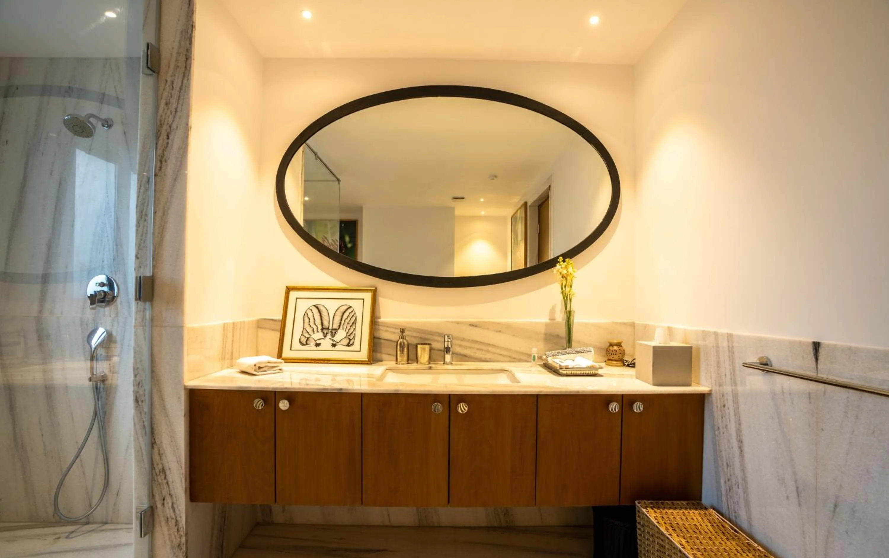 Bathroom in Amorzito by Solitaire Stays