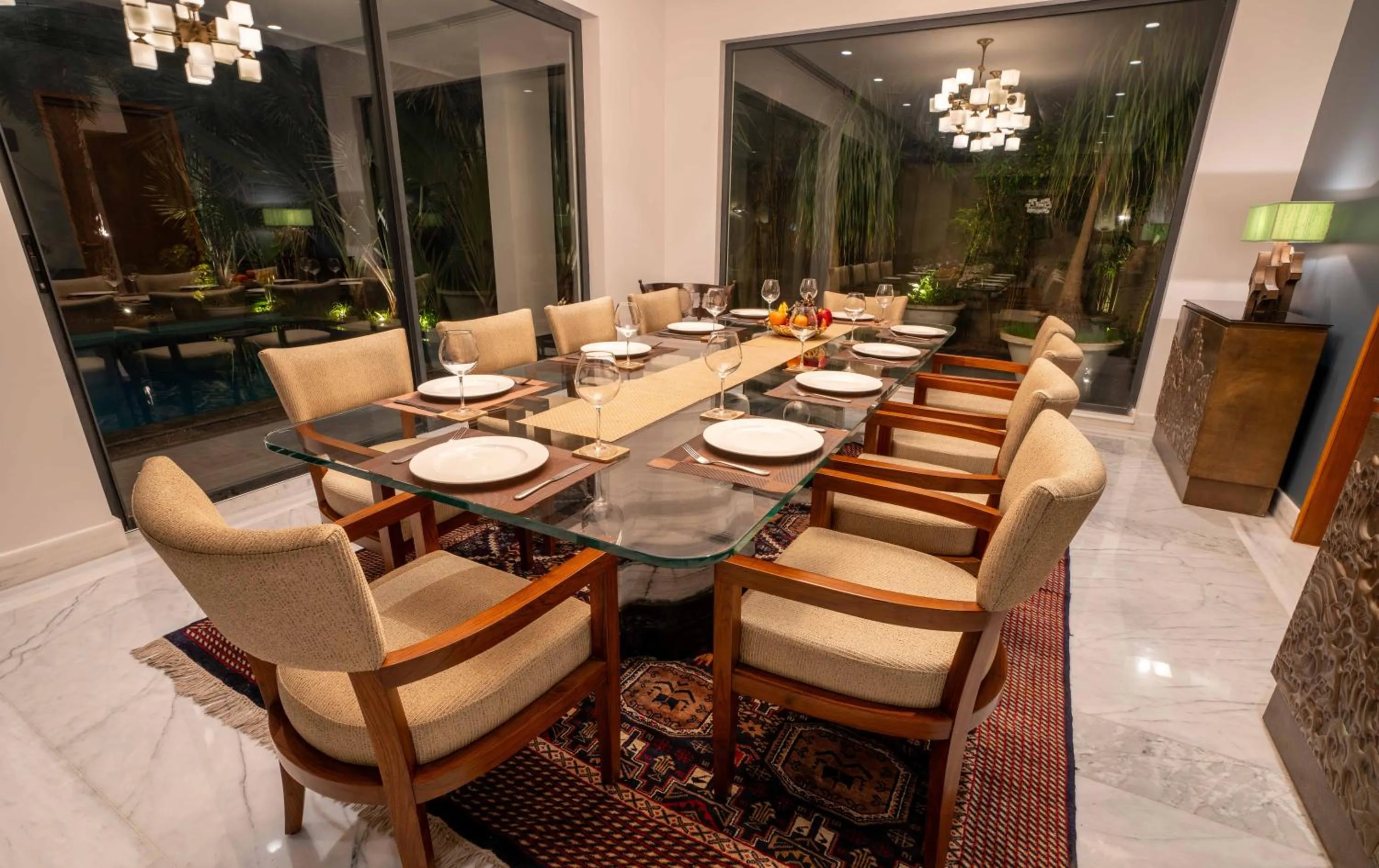 Dining area in Amorzito by Solitaire Stays