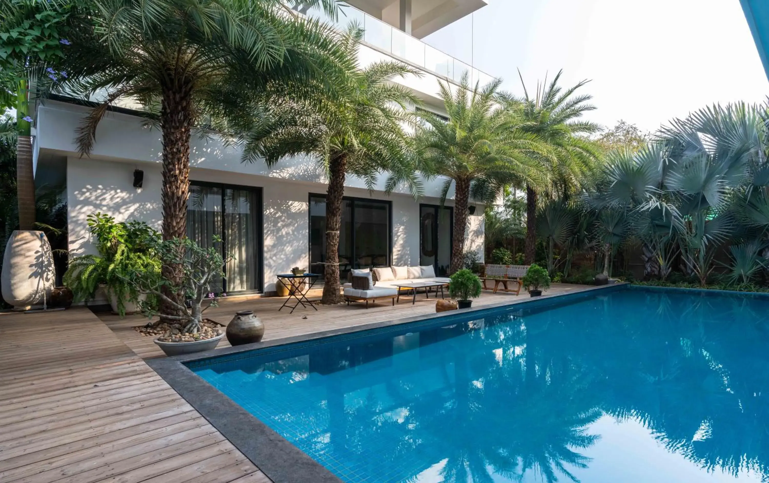 Property building in Amorzito by Solitaire Stays Property building in Amorzito by Solitaire Stays