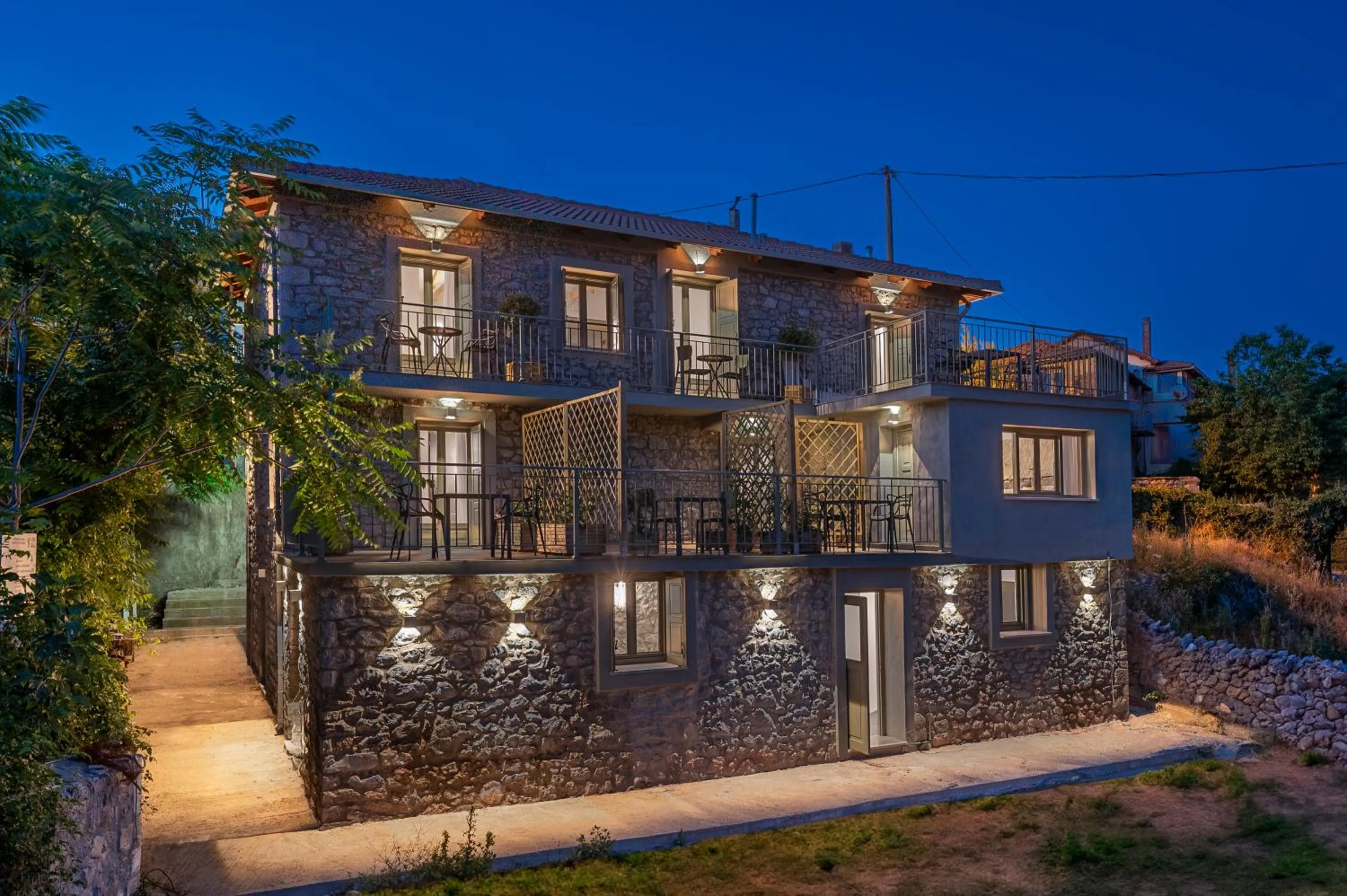 Property building in Arca Deorum