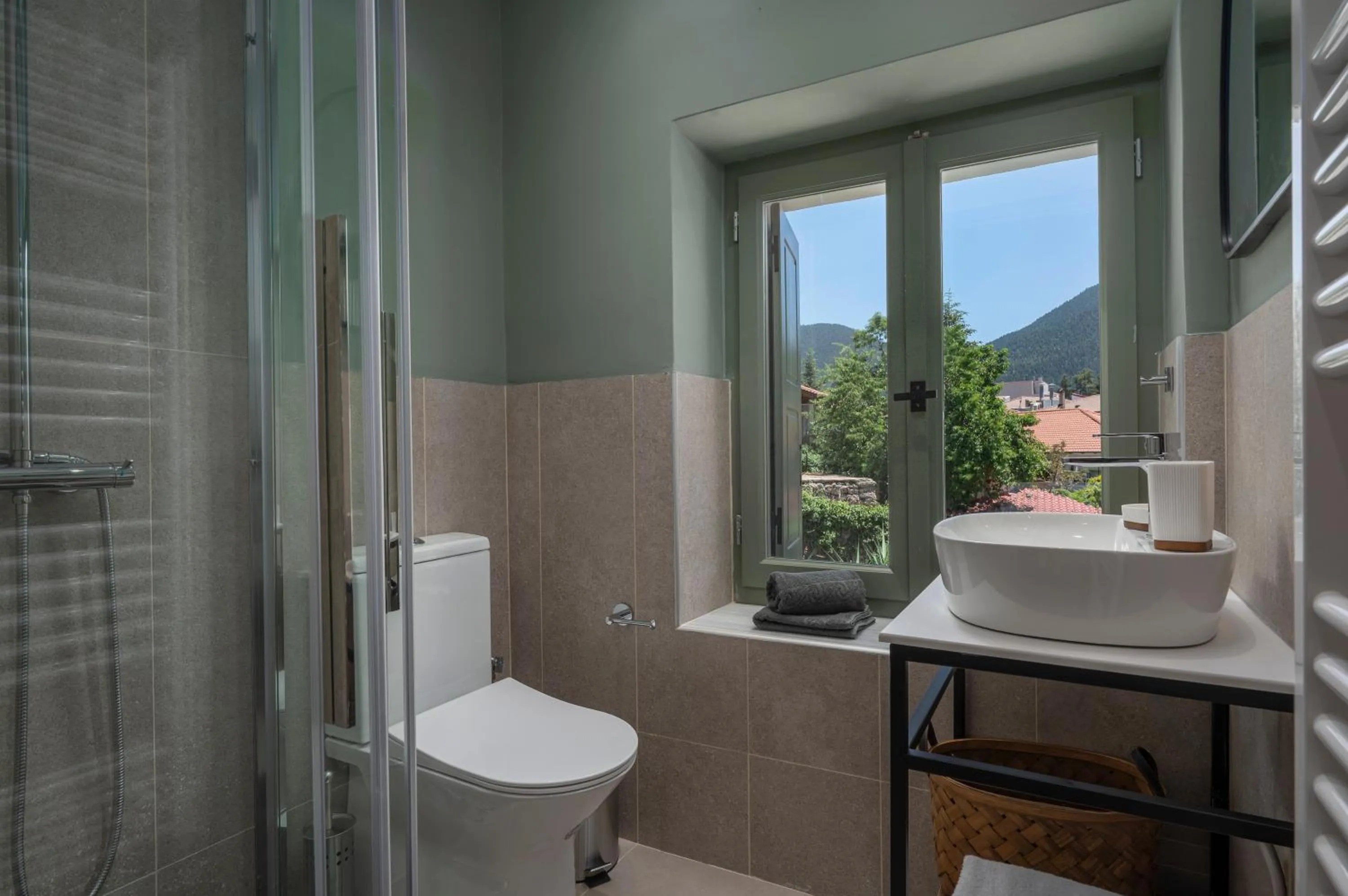 Bathroom in Arca Deorum