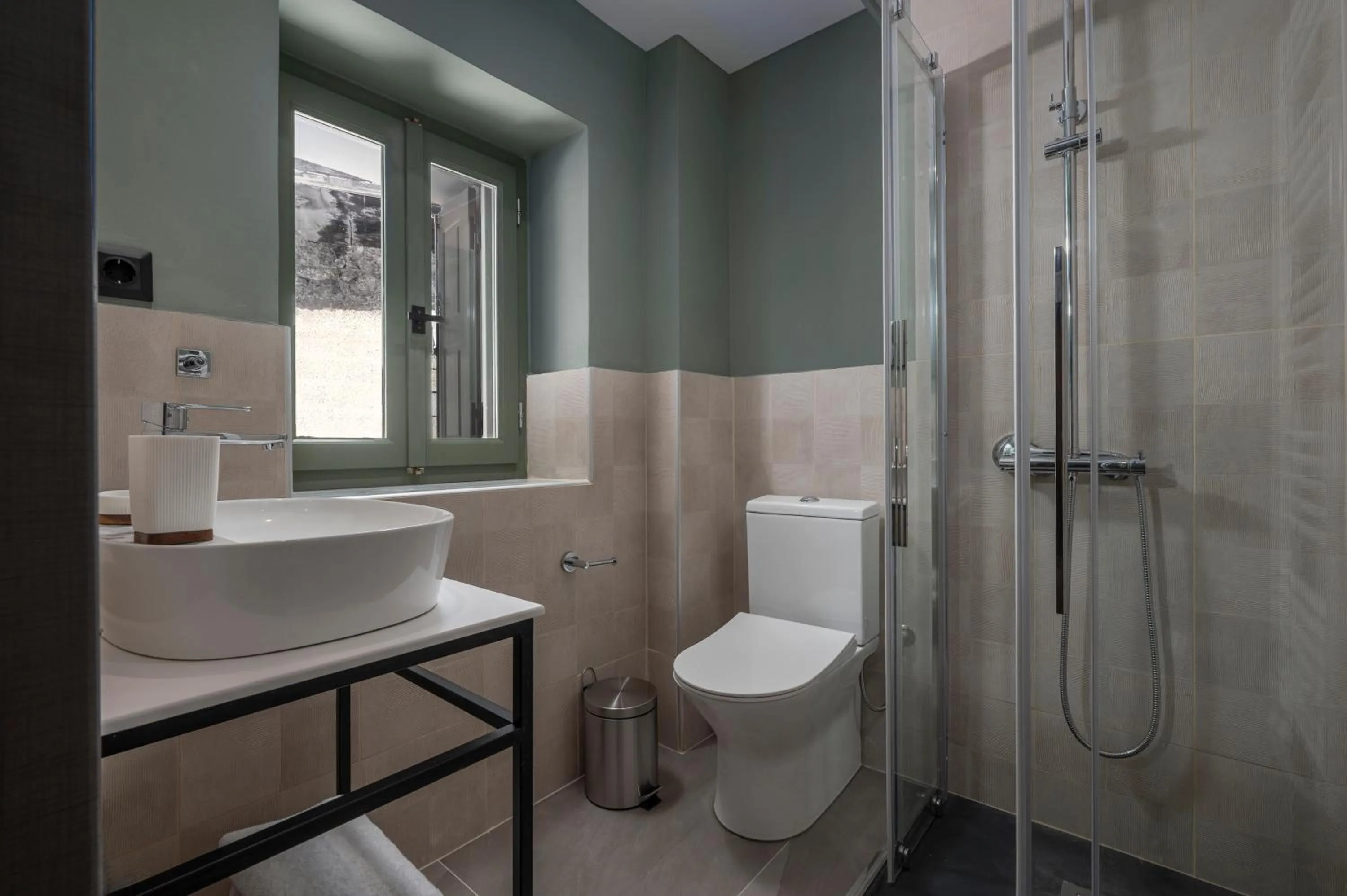 Bathroom in Arca Deorum