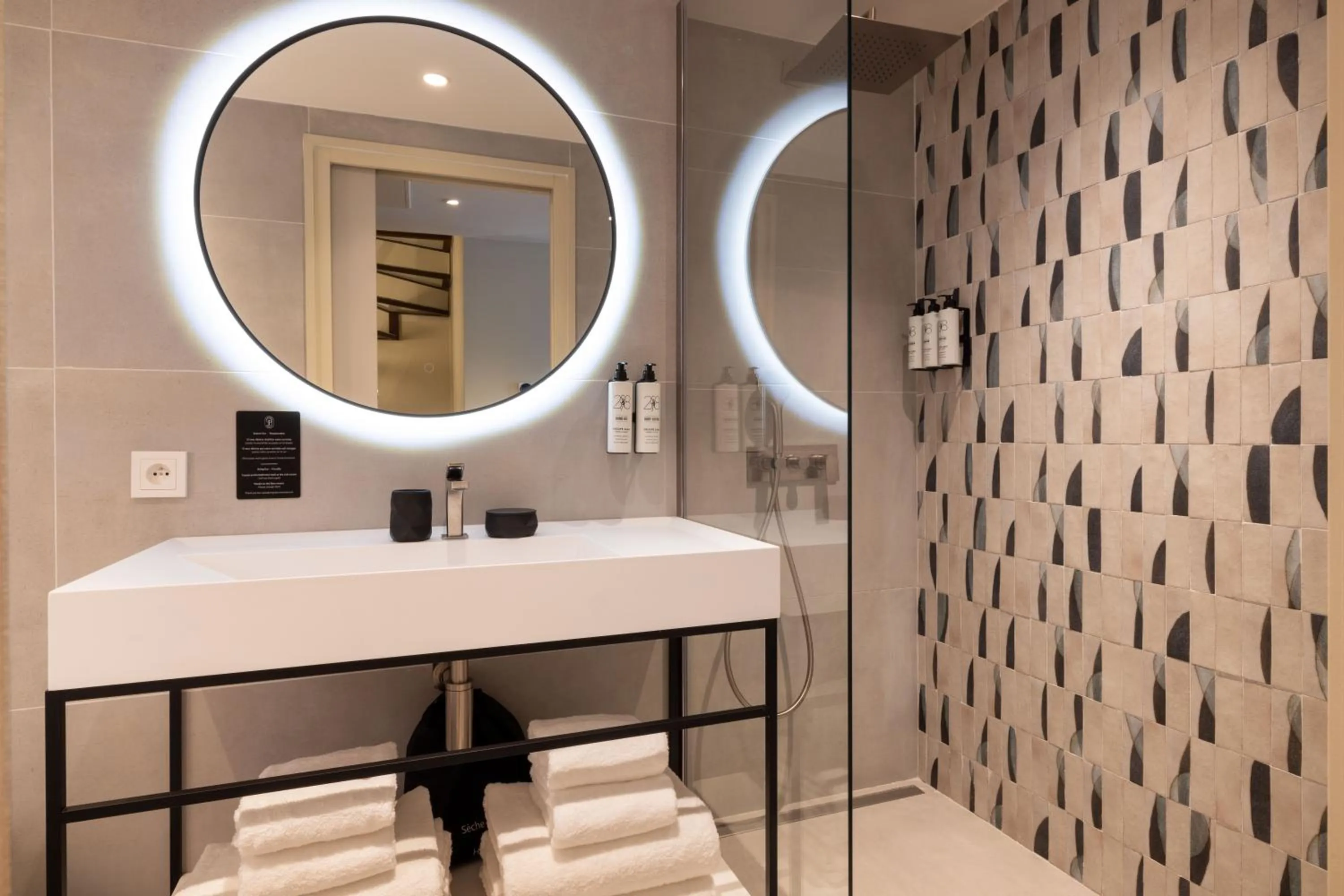 Shower in Palais Ségurane Boutique Hôtel