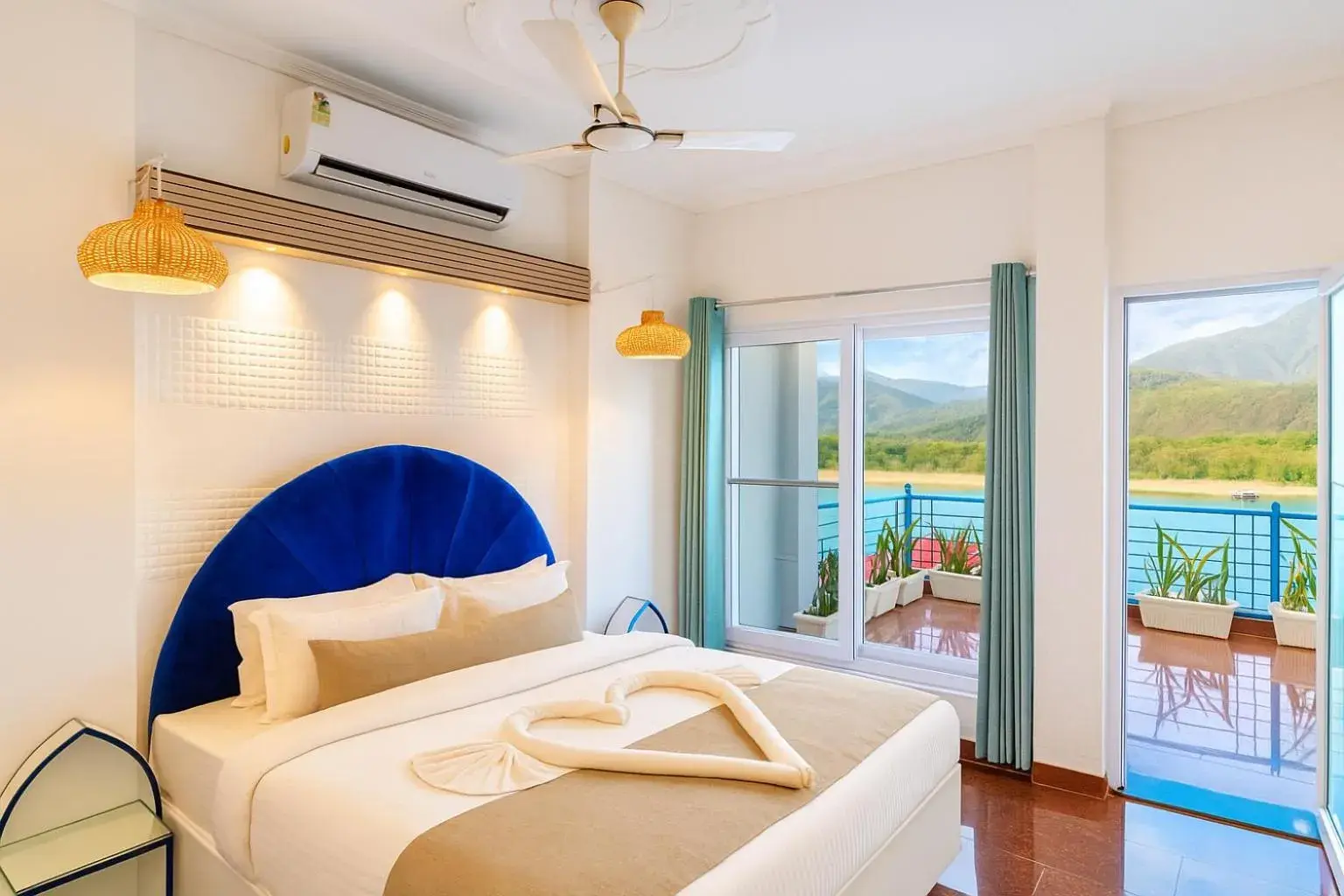 View (from property/room), Bed in The Neeraj Ganga Cottages View (from property/room), Bed in The Neeraj Ganga Cottages