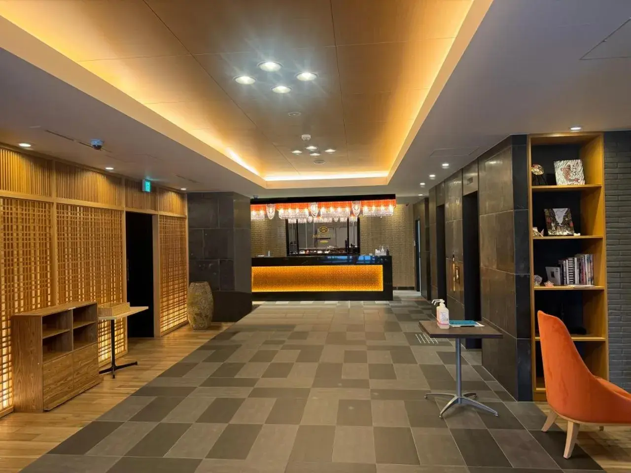 Lobby or reception in APA Hotel Kyoto Gojo Omiya Lobby or reception in APA Hotel Kyoto Gojo Omiya