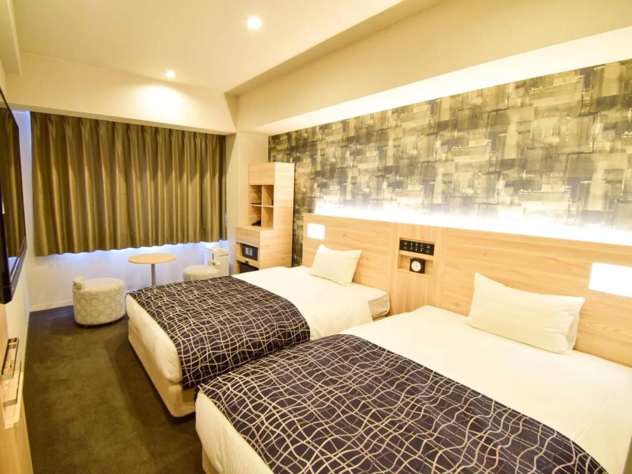 Bed in APA Hotel Kyoto Gojo Omiya