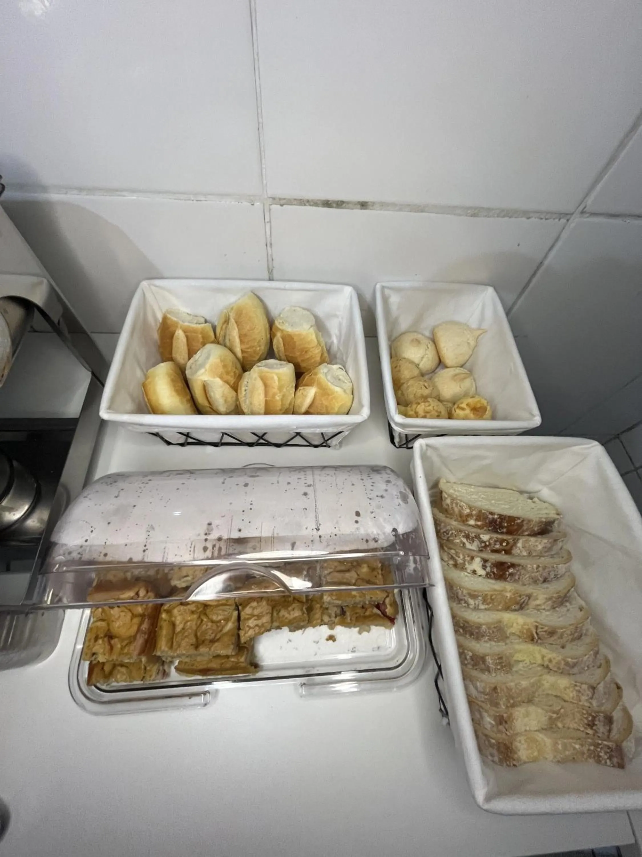 Breakfast in Pousada Aloha Santos