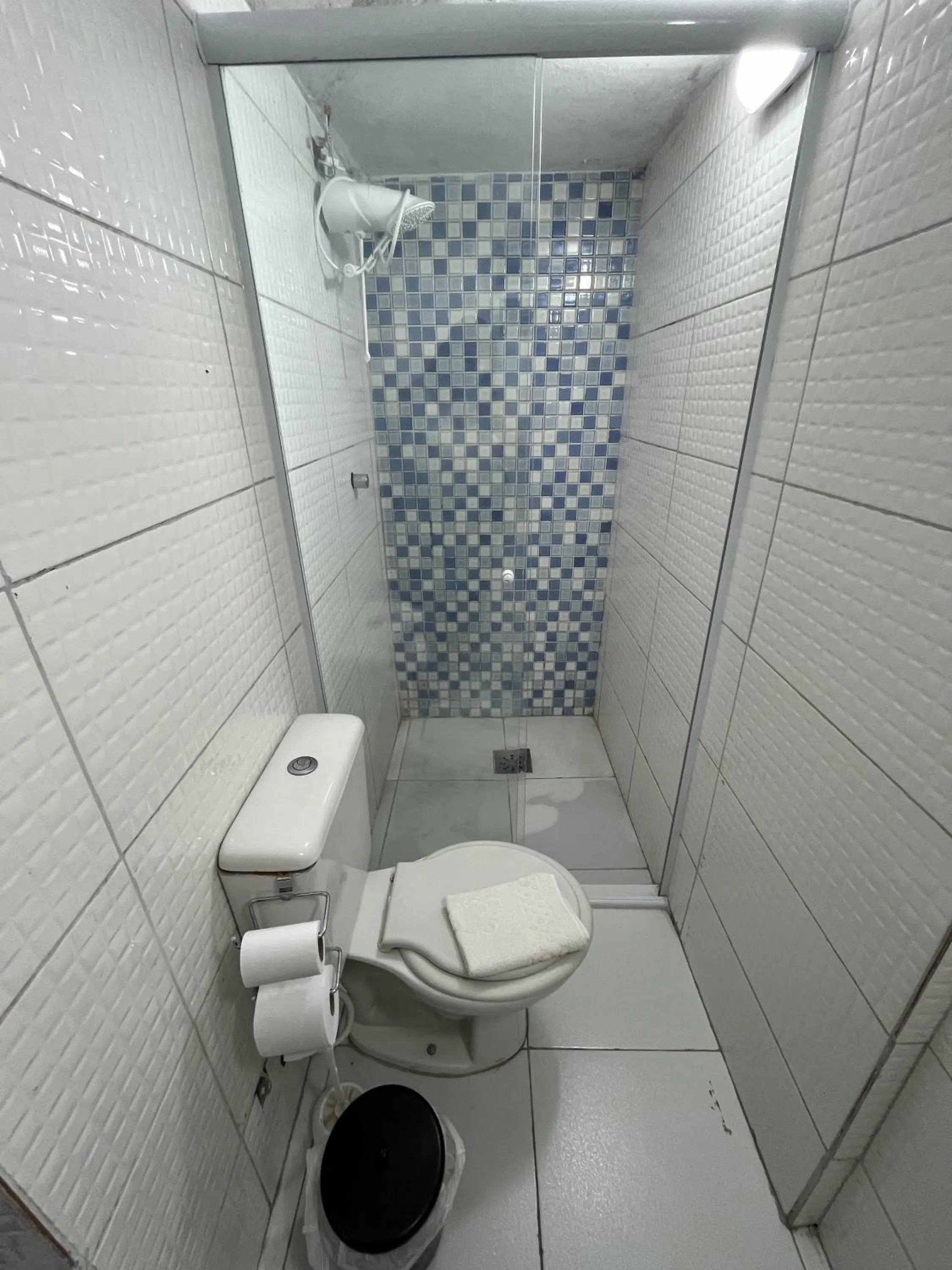 Bathroom in Pousada Aloha Santos