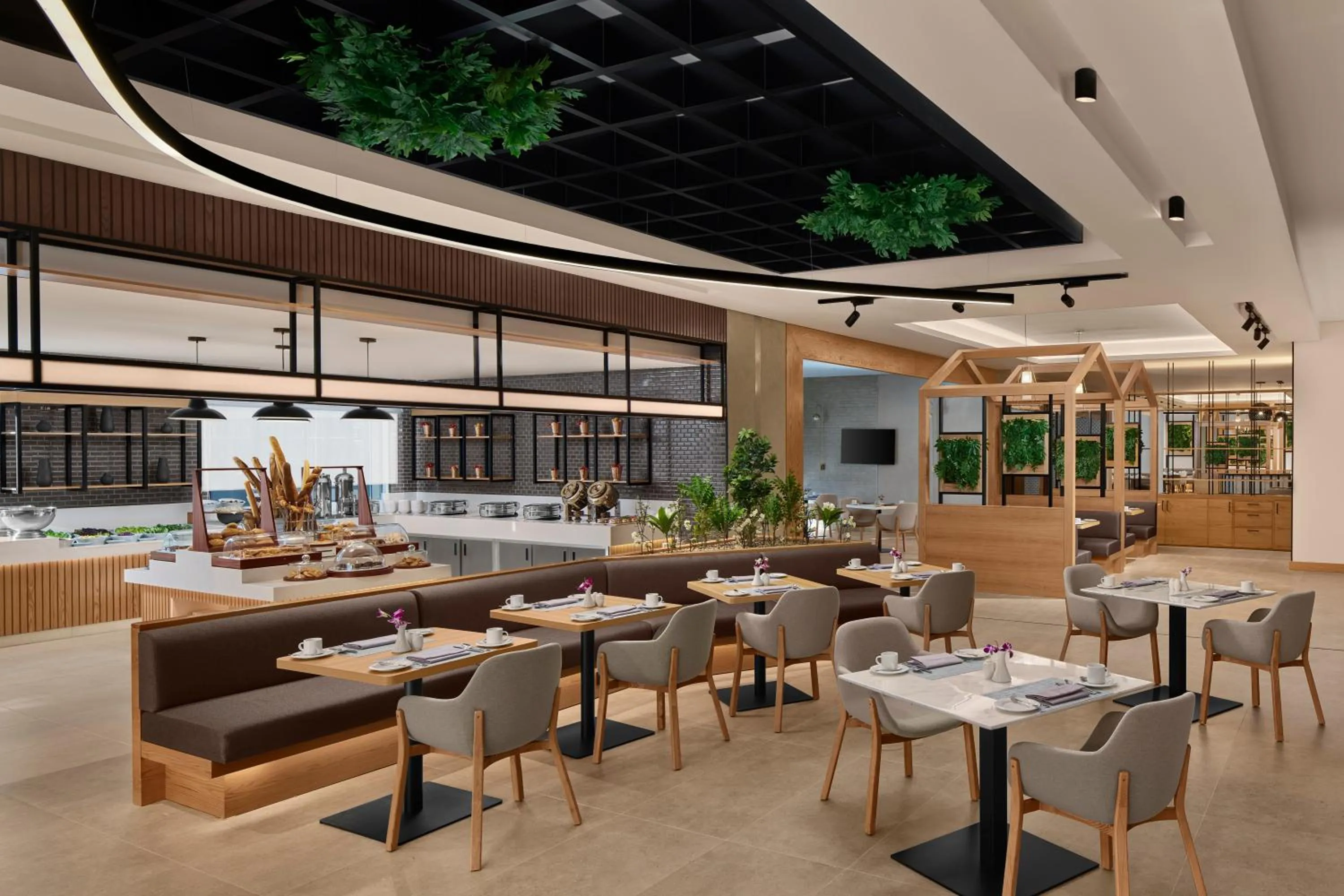 Restaurant/places to eat in Courtyard by Marriott Makkah