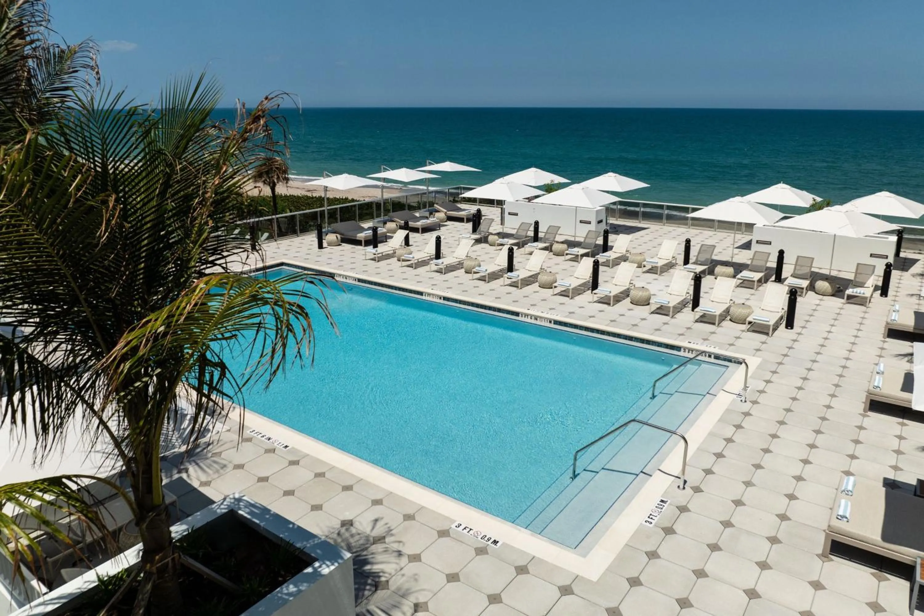 Swimming pool in Element Melbourne Oceanfront