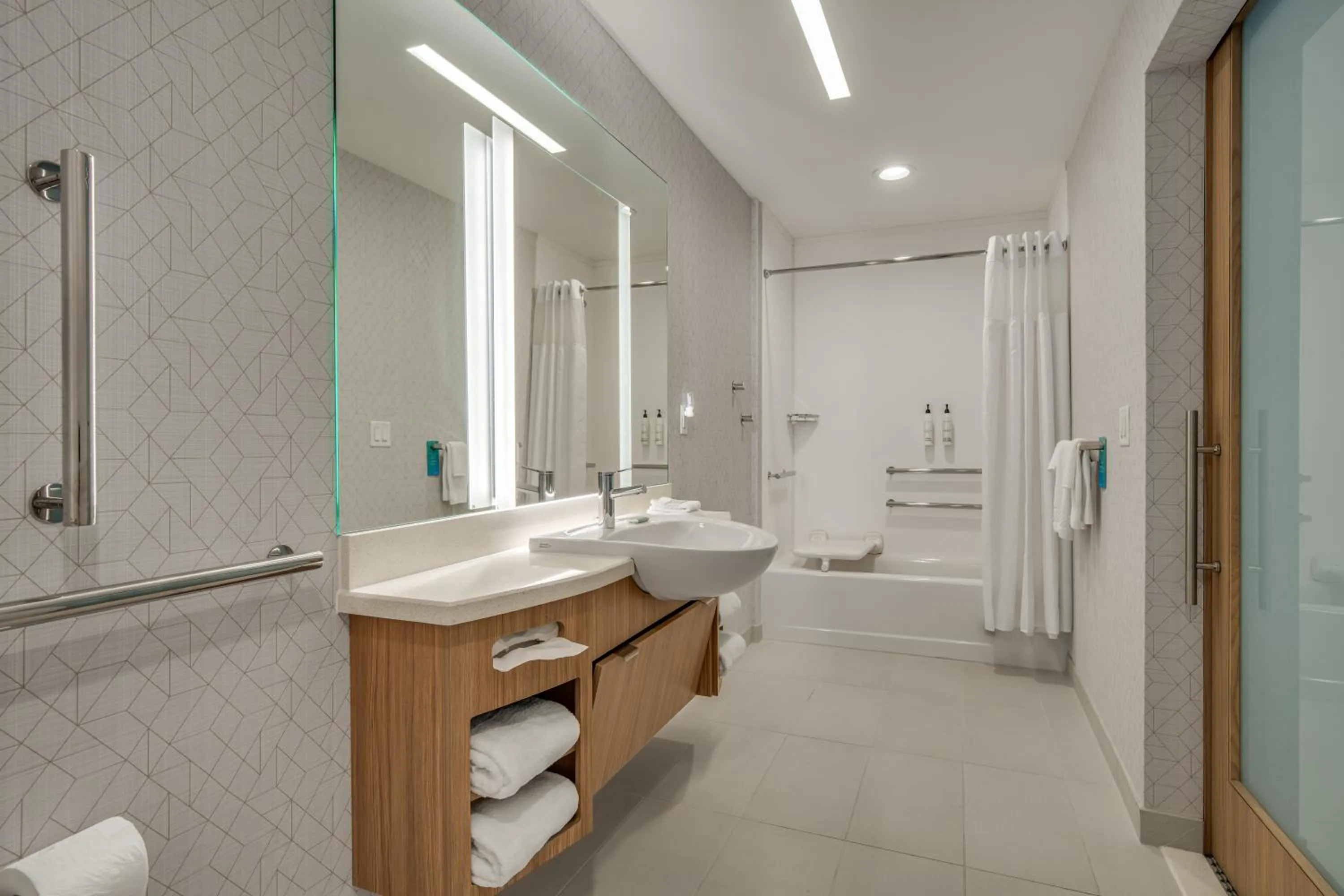Bathroom in SpringHill Suites by Marriott West Melbourne Palm Bay