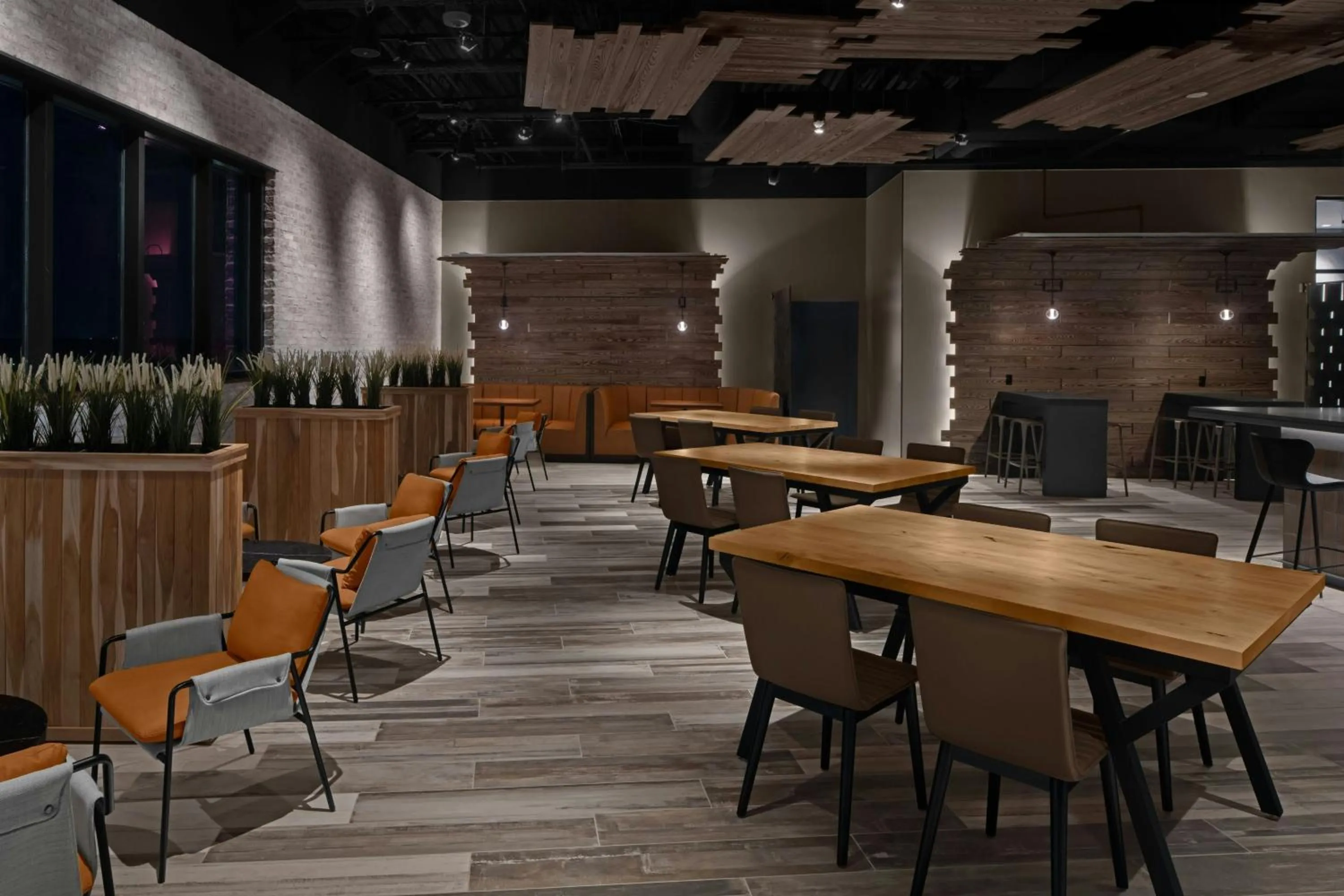 Lounge or bar in AC Hotel by Marriott St. Louis Clayton