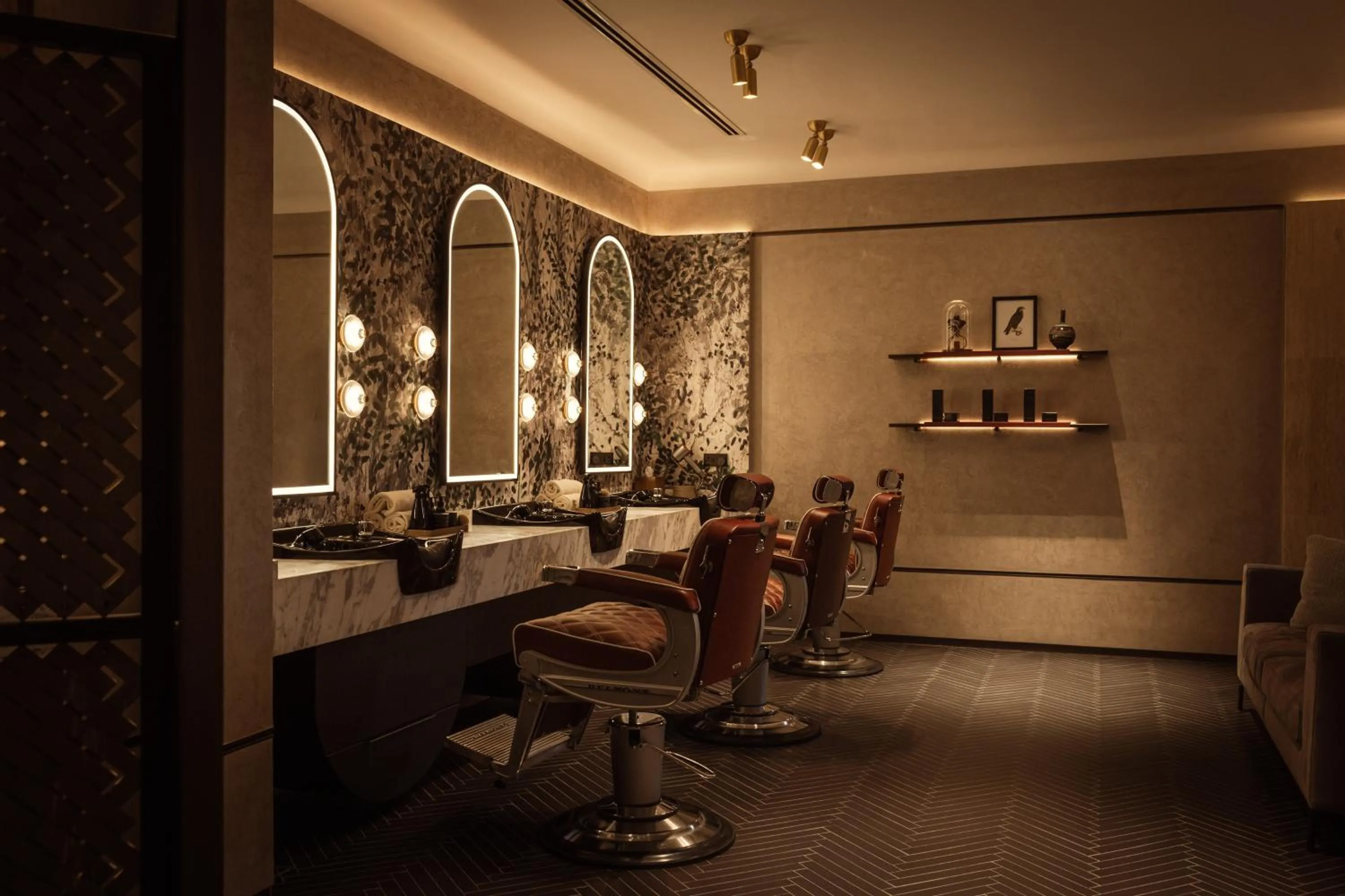 hair dresser in Rosewood Doha