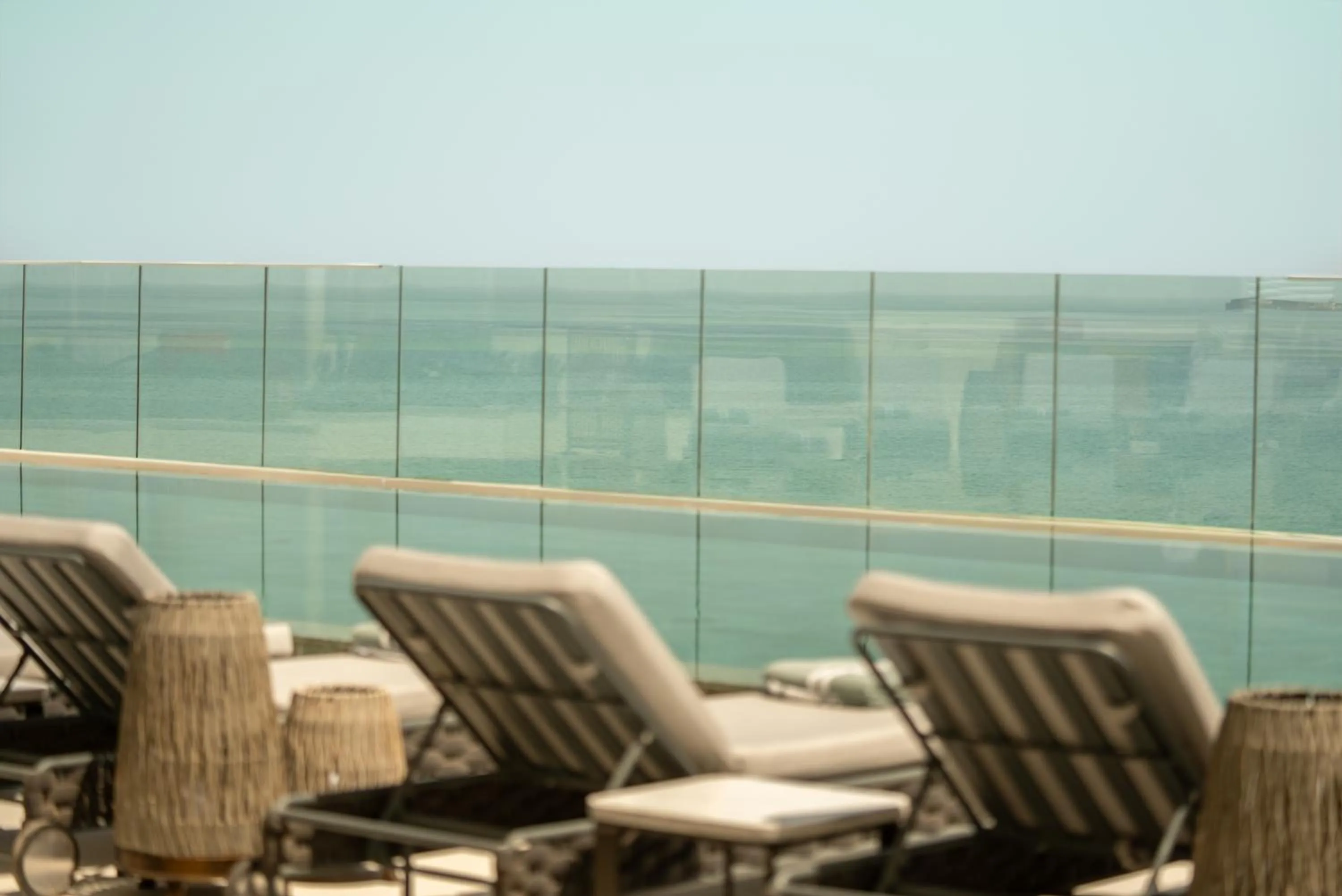 Swimming pool in Rosewood Doha