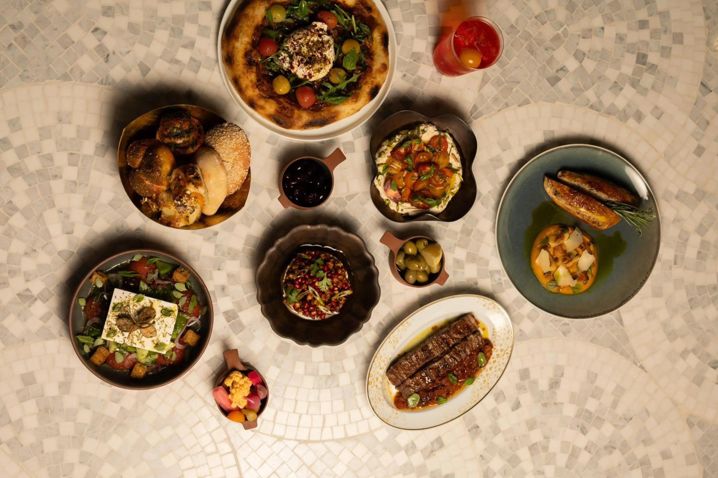 Food and drinks in Rosewood Doha