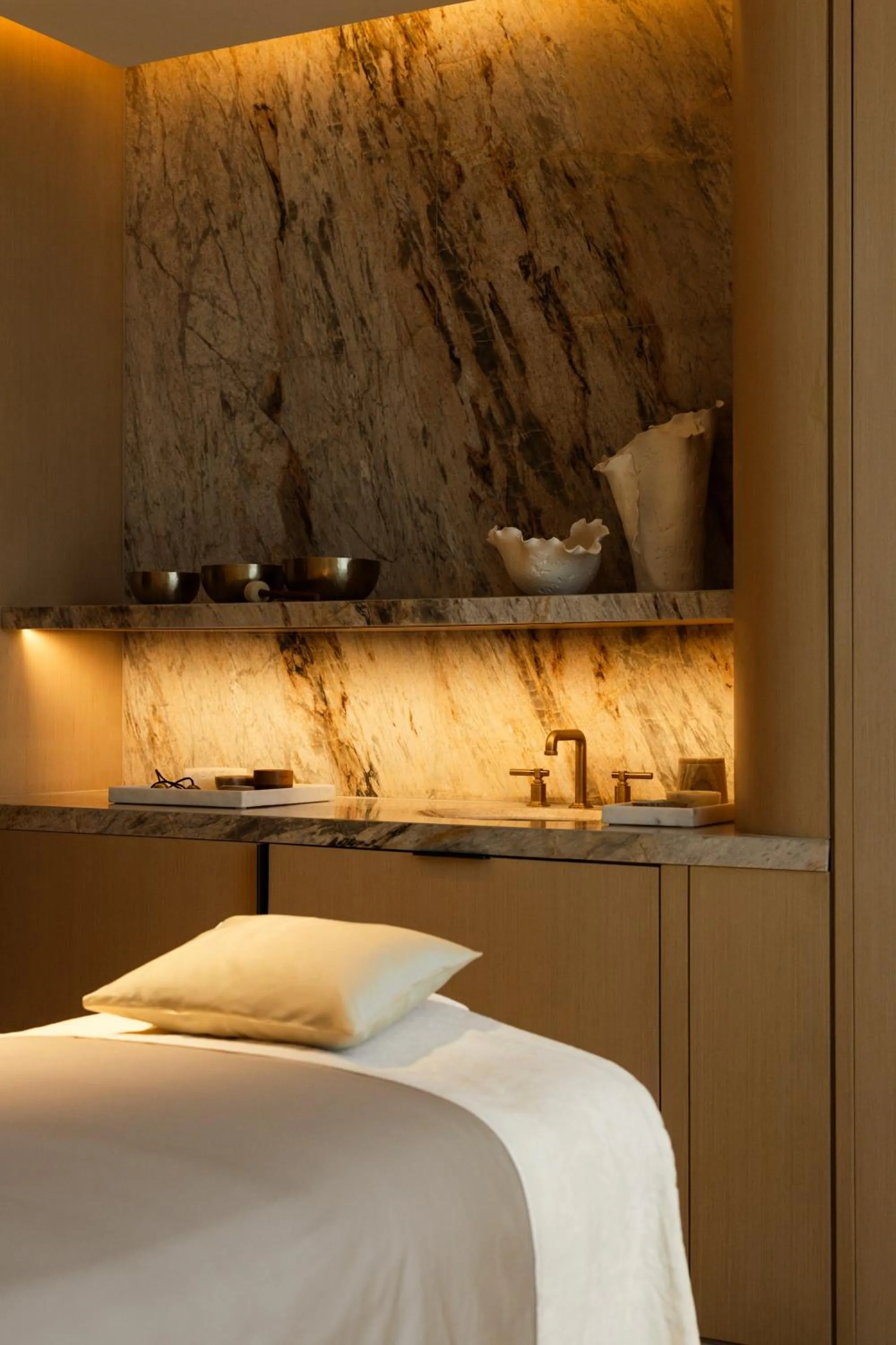 Spa and wellness centre/facilities, Bed in Rosewood Doha