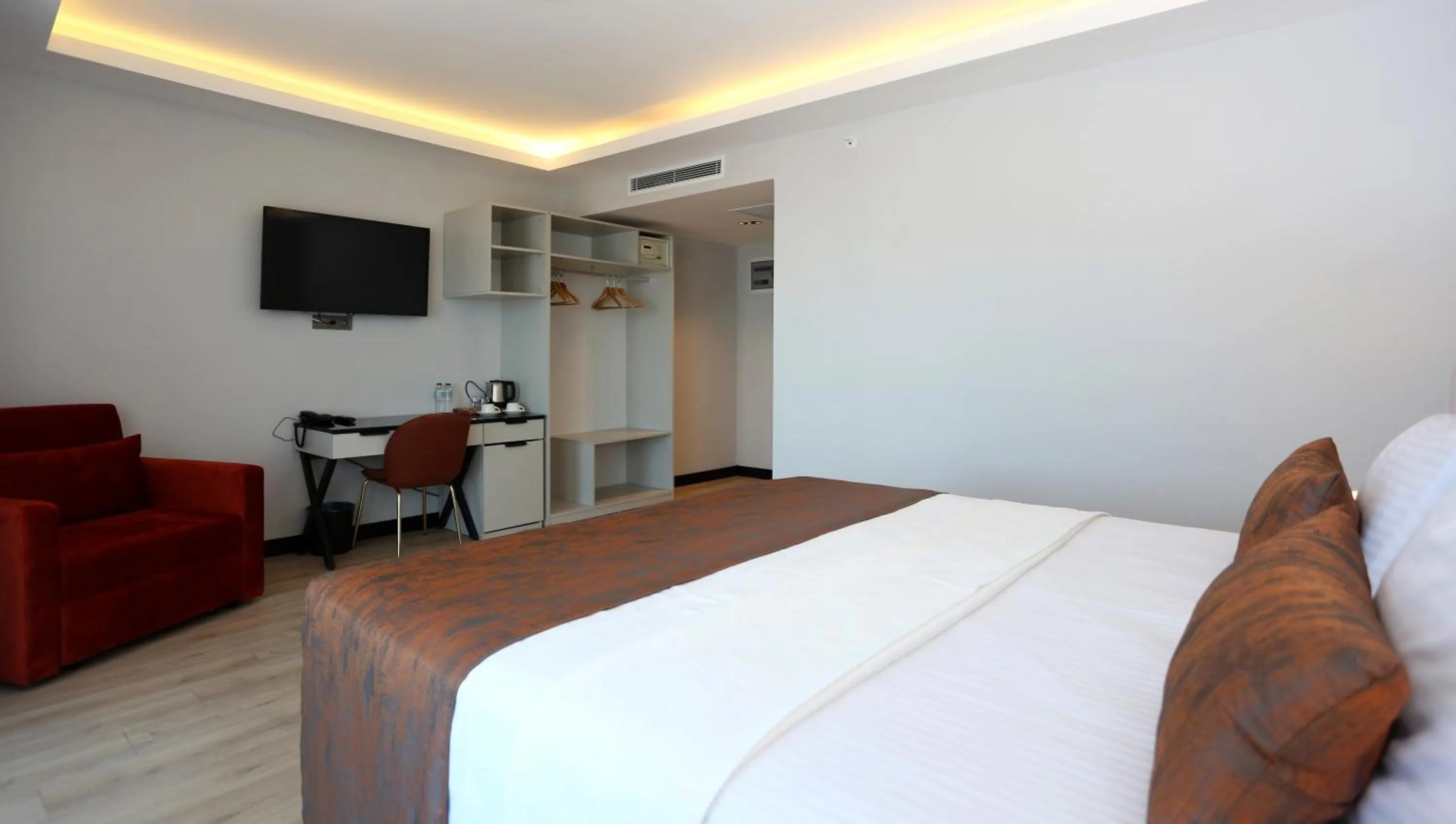 Bed in Petra Hotel Trabzon