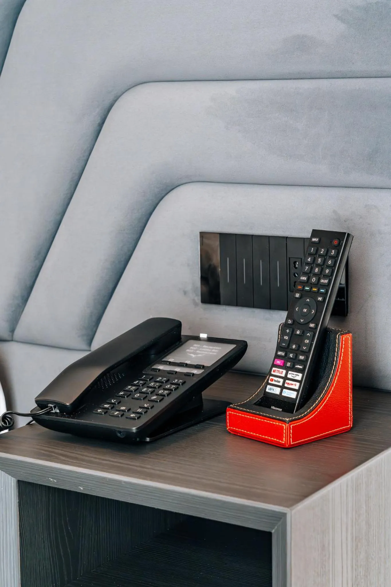 TV and multimedia in Sky Airport Hotel