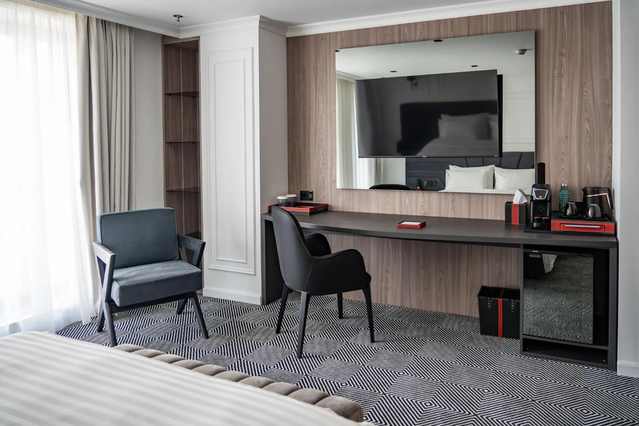 Coffee/tea facilities in Sky Airport Hotel