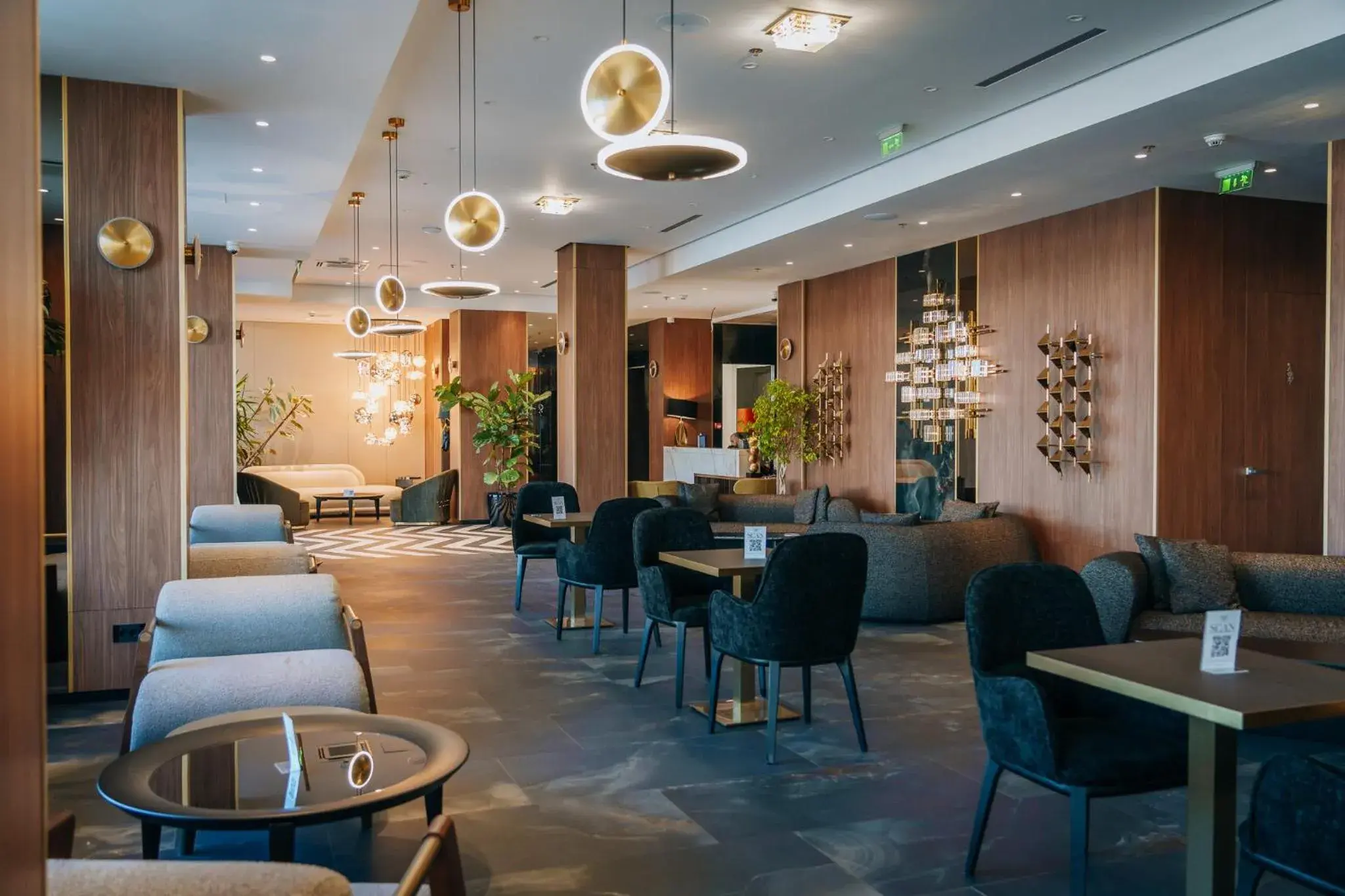 Lounge or bar in Sky Airport Hotel Lounge or bar in Sky Airport Hotel