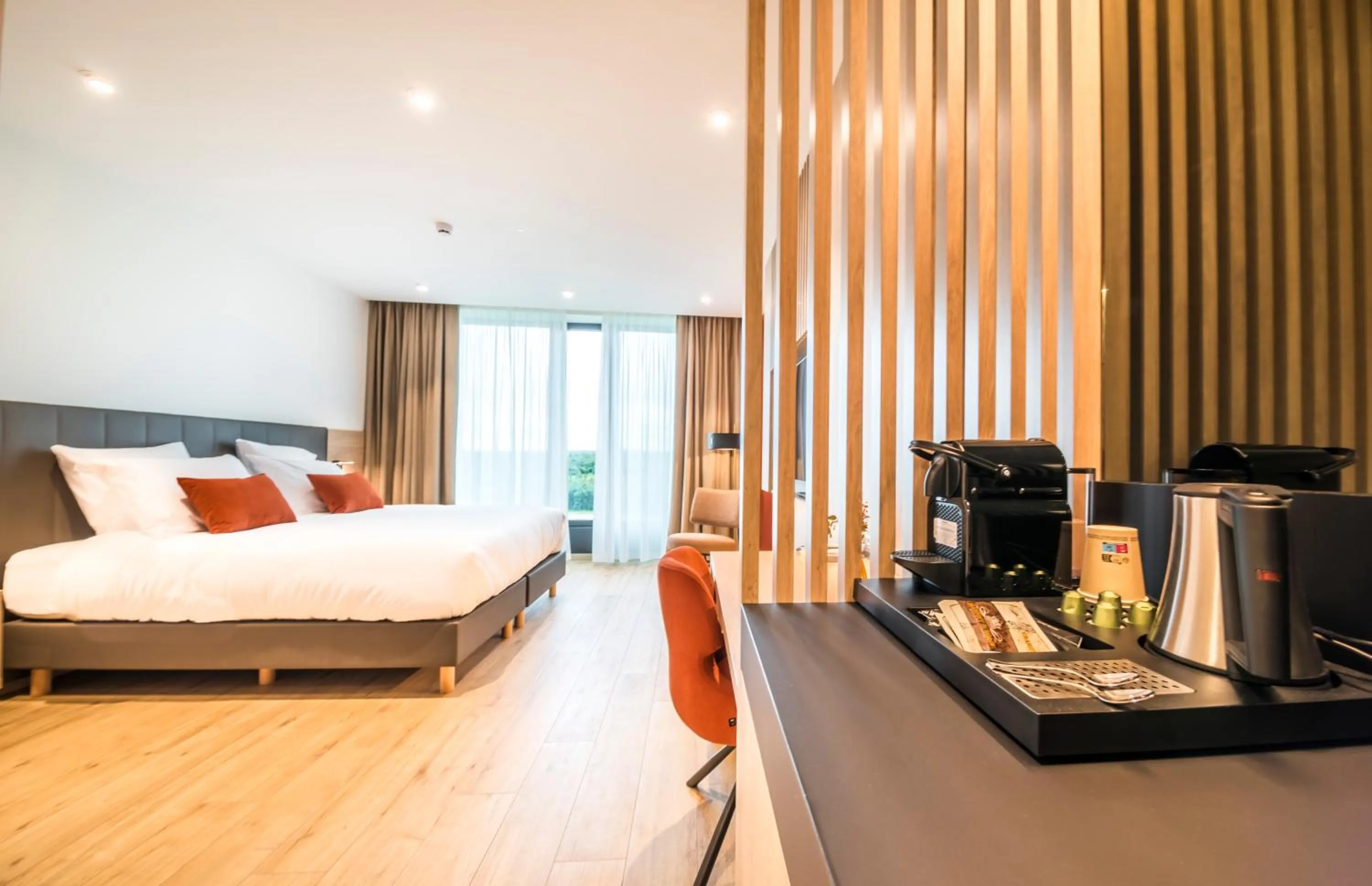 Photo of the whole room, Bed in Hotel du Bois d'Arlon