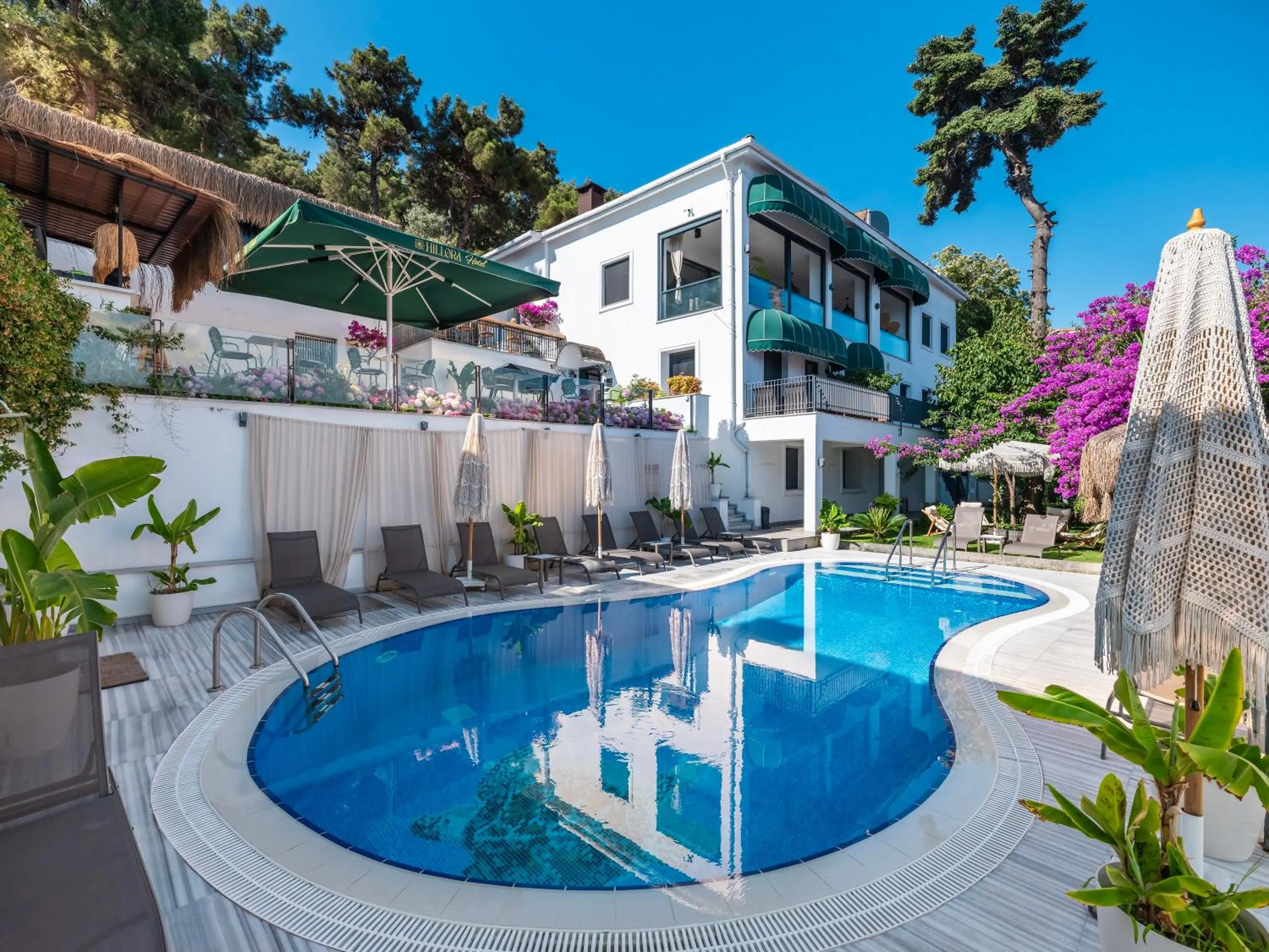 Swimming pool in Hillora Hotel Buyukada