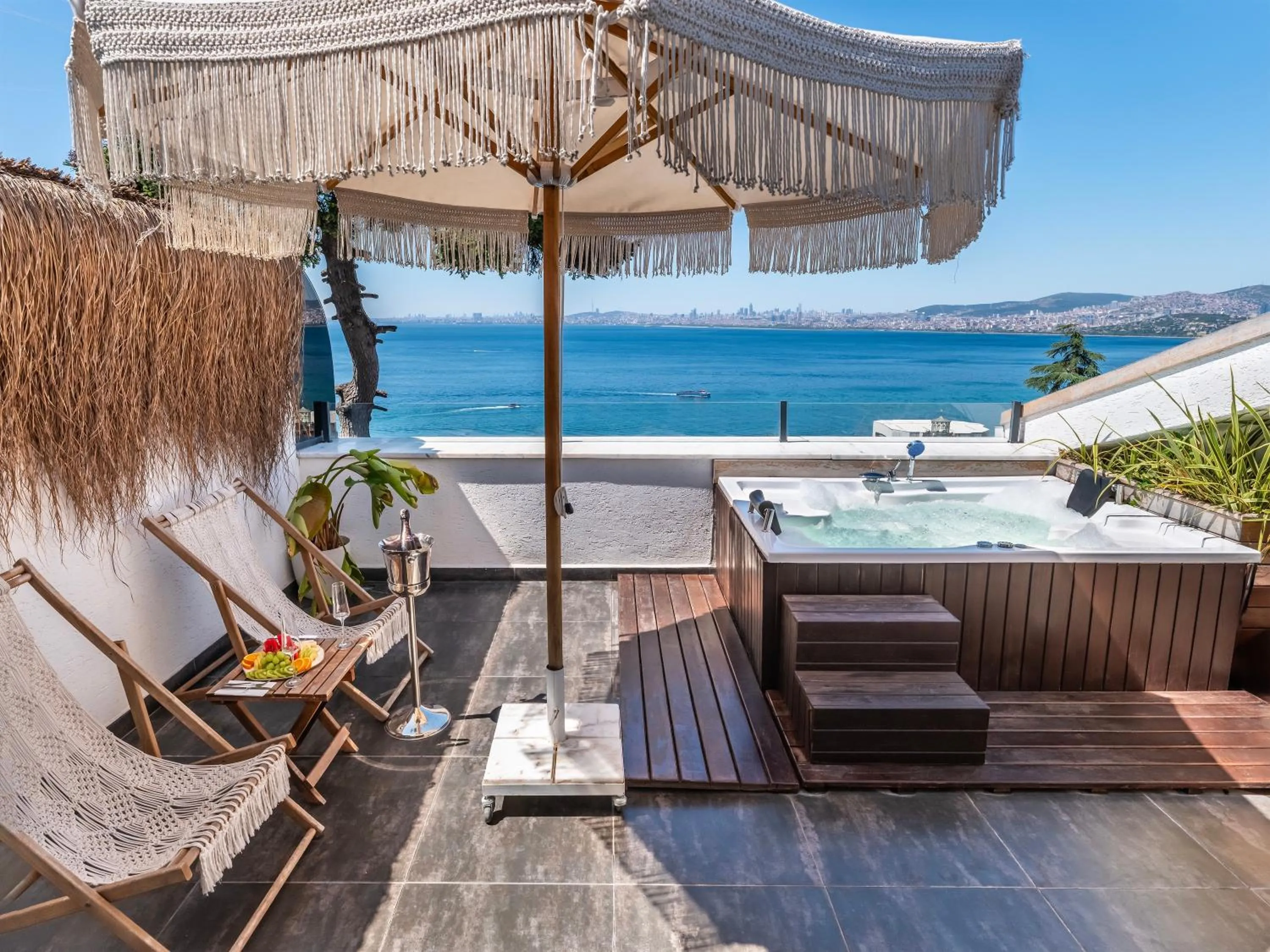 Balcony/Terrace in Hillora Hotel Buyukada
