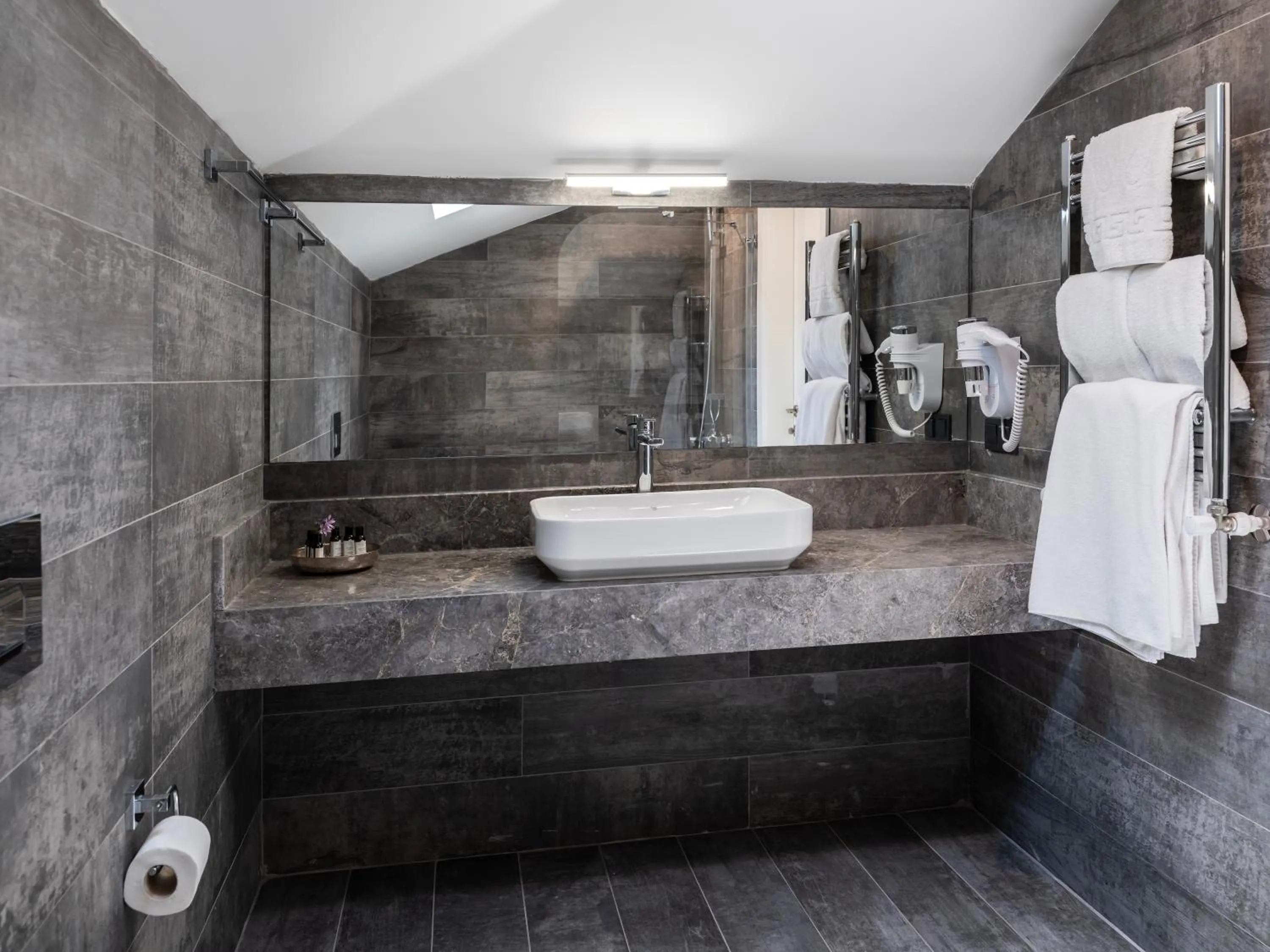 Shower in Hillora Hotel Buyukada