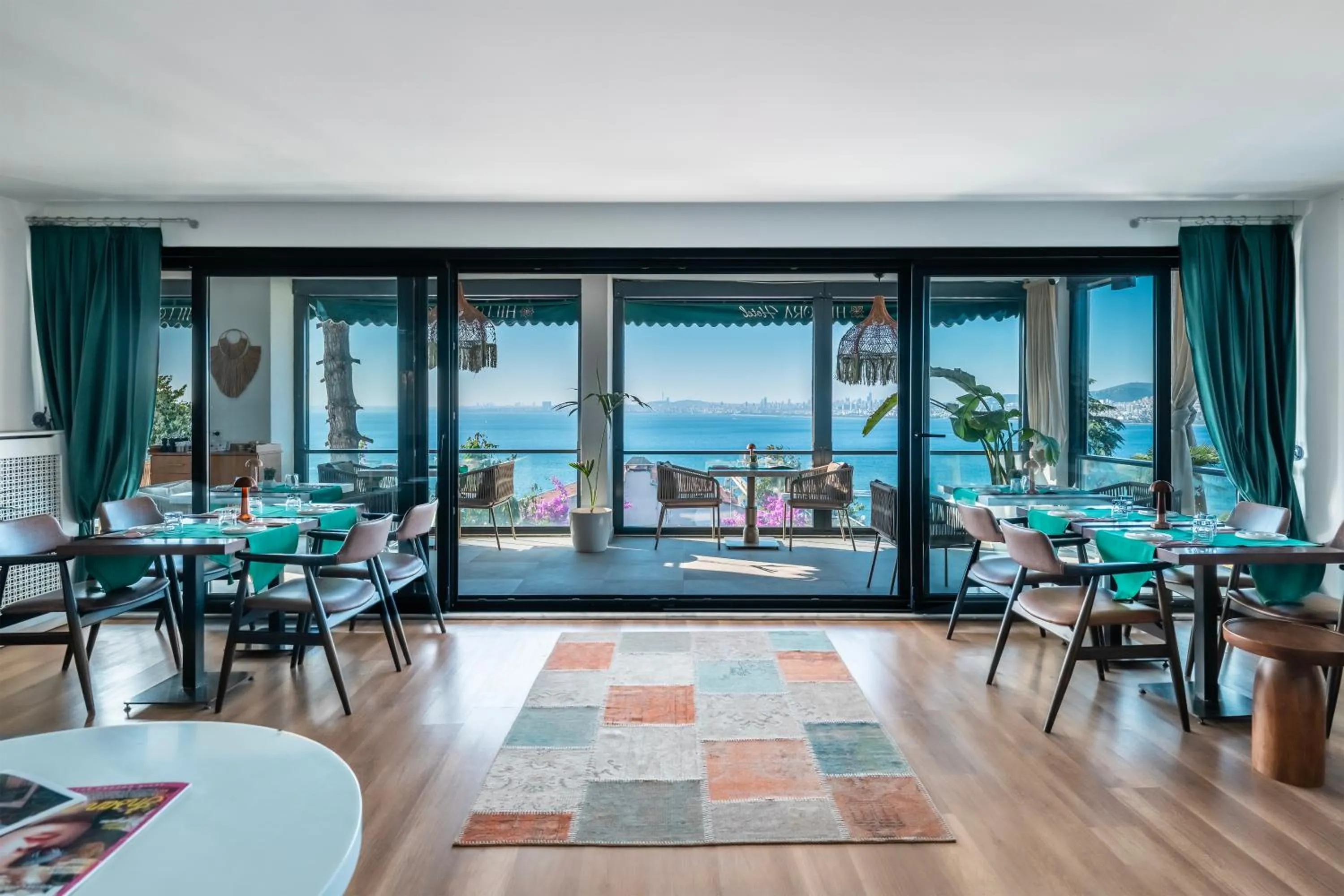Restaurant/places to eat in Hillora Hotel Buyukada