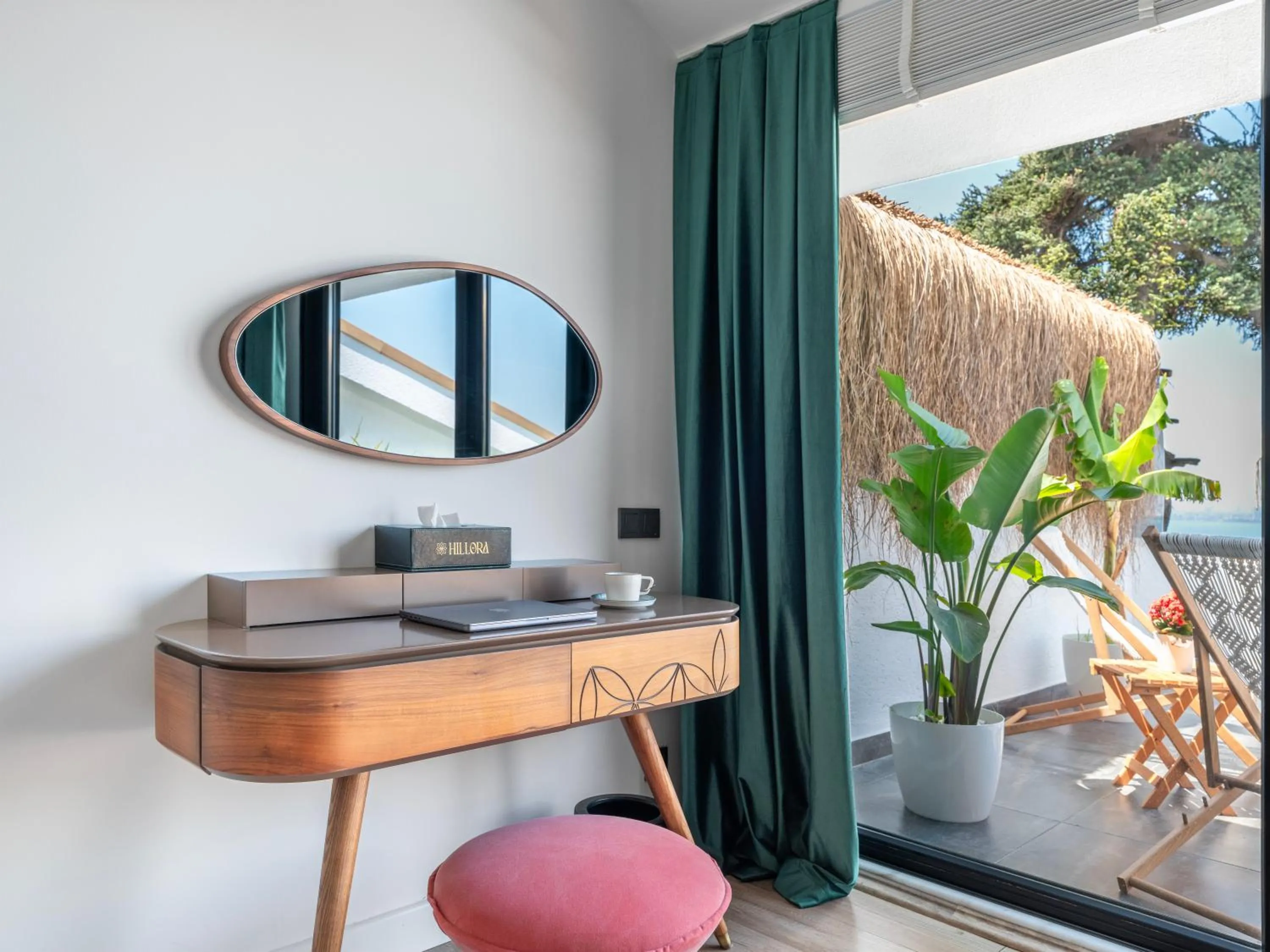 Area and facilities in Hillora Hotel Buyukada
