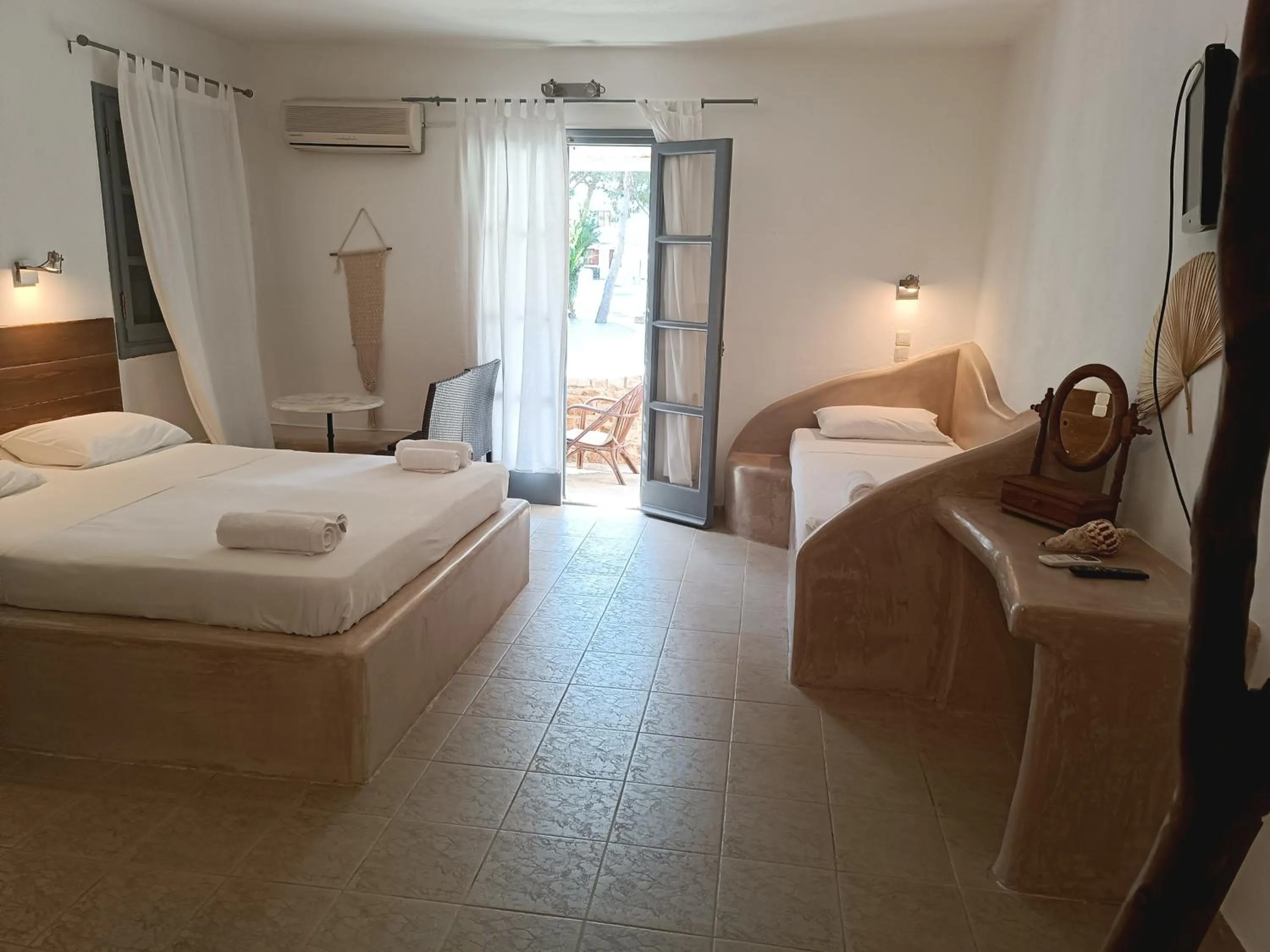 Bedroom, Bed in Naxos Summerland resort