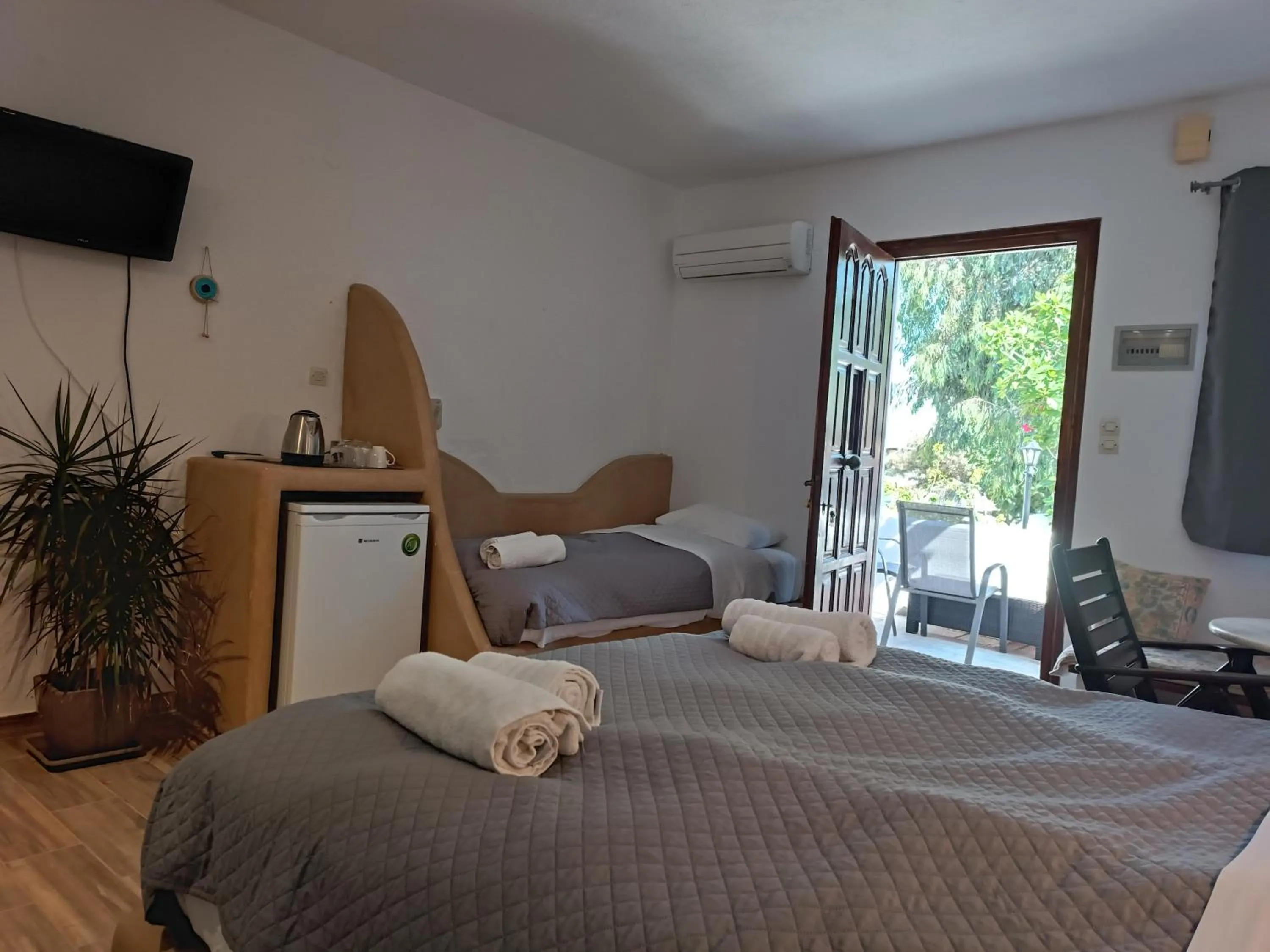 Bedroom, Bed in Naxos Summerland resort