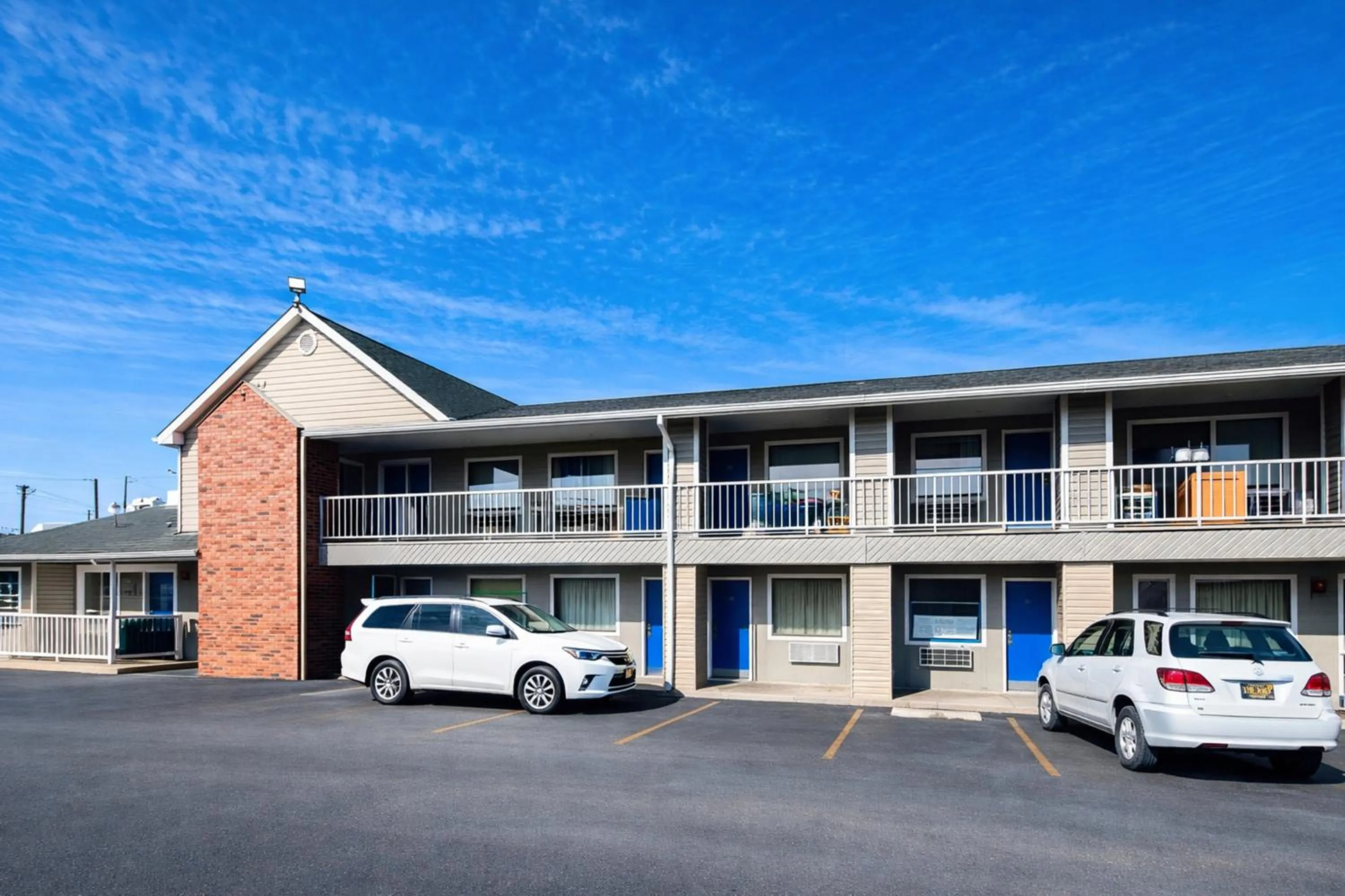 Property building in Residential Suites Blue Springs by Hotel O I 70