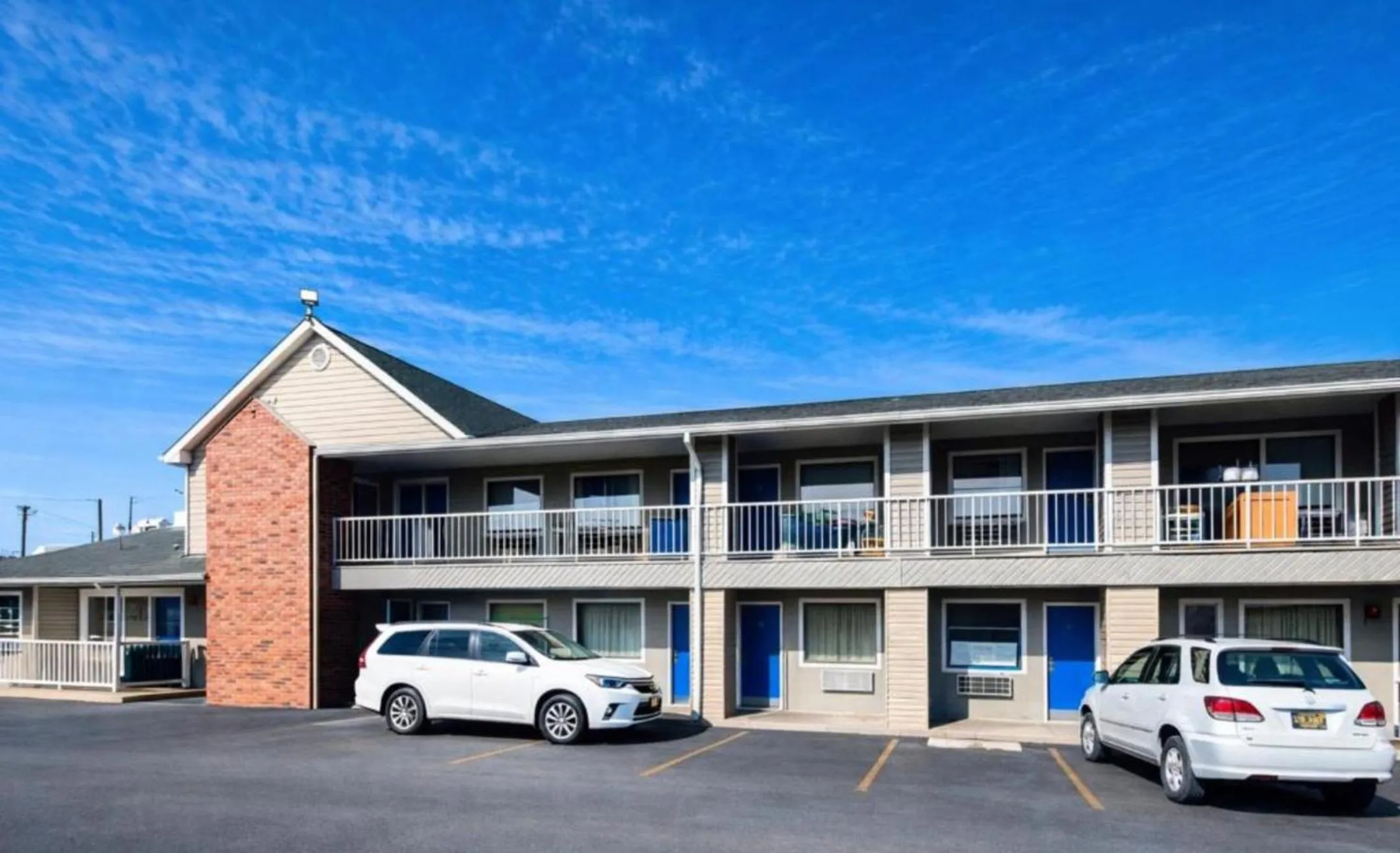 Property building in Residential Suites Blue Springs by Hotel O I 70