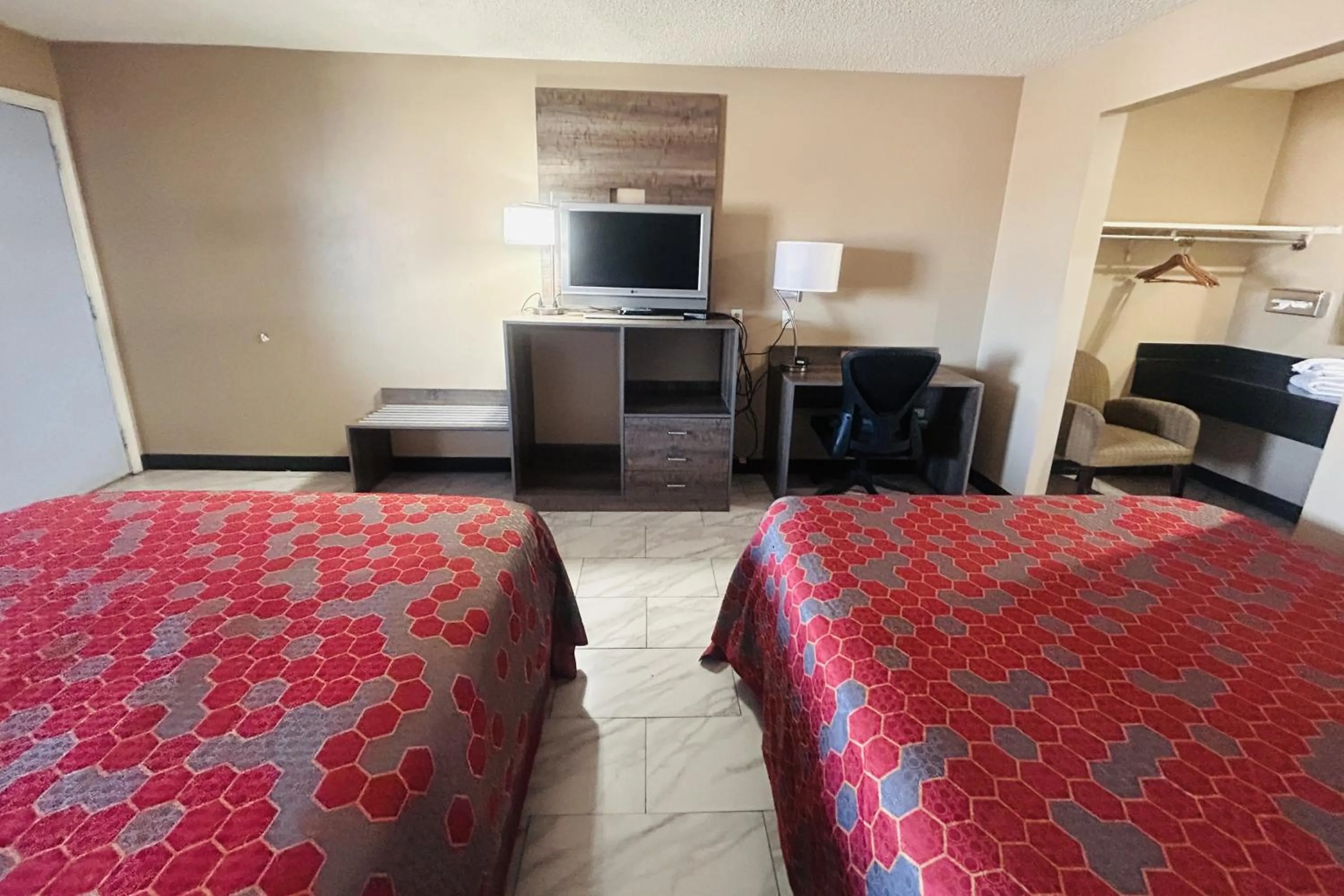 Bedroom, Bed in Residential Suites Blue Springs by Hotel O I 70